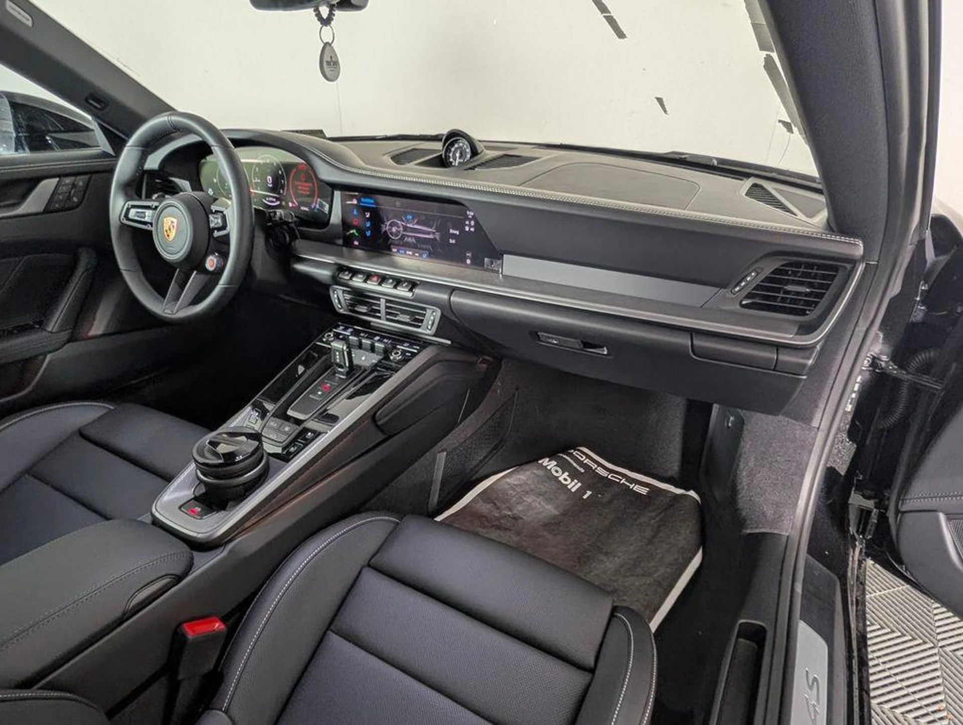 mph017_2585994557_7_Q1v_C_Yl_Et_DV_Lqd_B4smm44r_R5g_Uc_998d9cb834