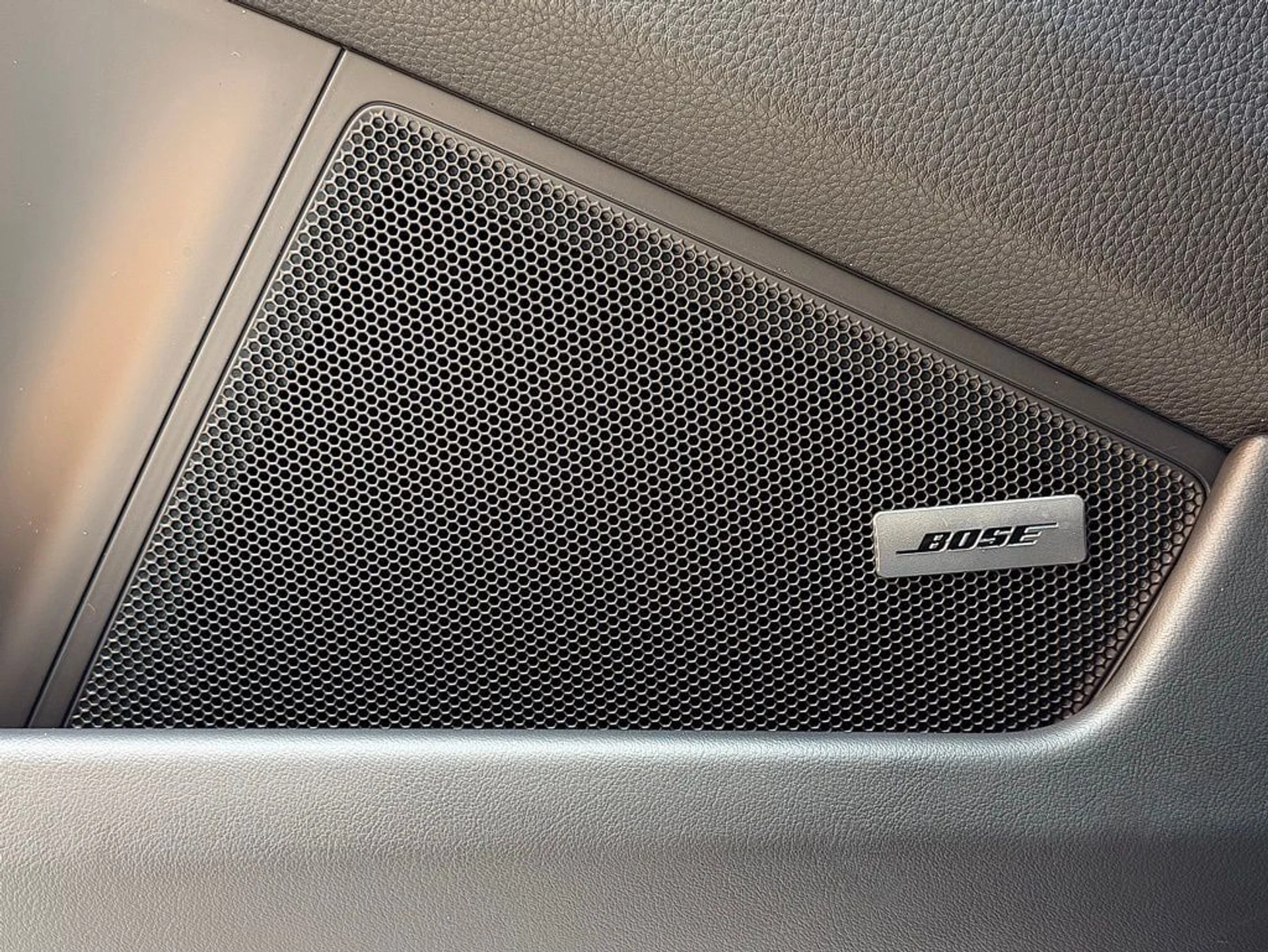 mph017_2589768523_e10719f786b12616703740c2ebedf0e1x_c76abc13b8