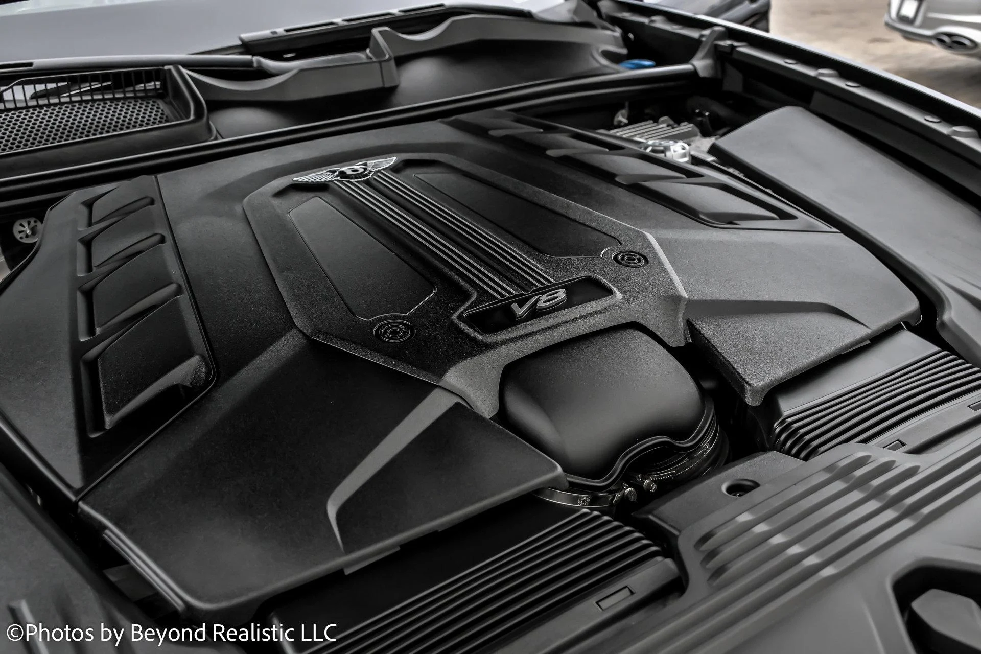 mph017_2601644621_Used_2022_Bentley_Bentayga_V8_Mulliner_Driving_Specification_1765012902_7a0ba2122c