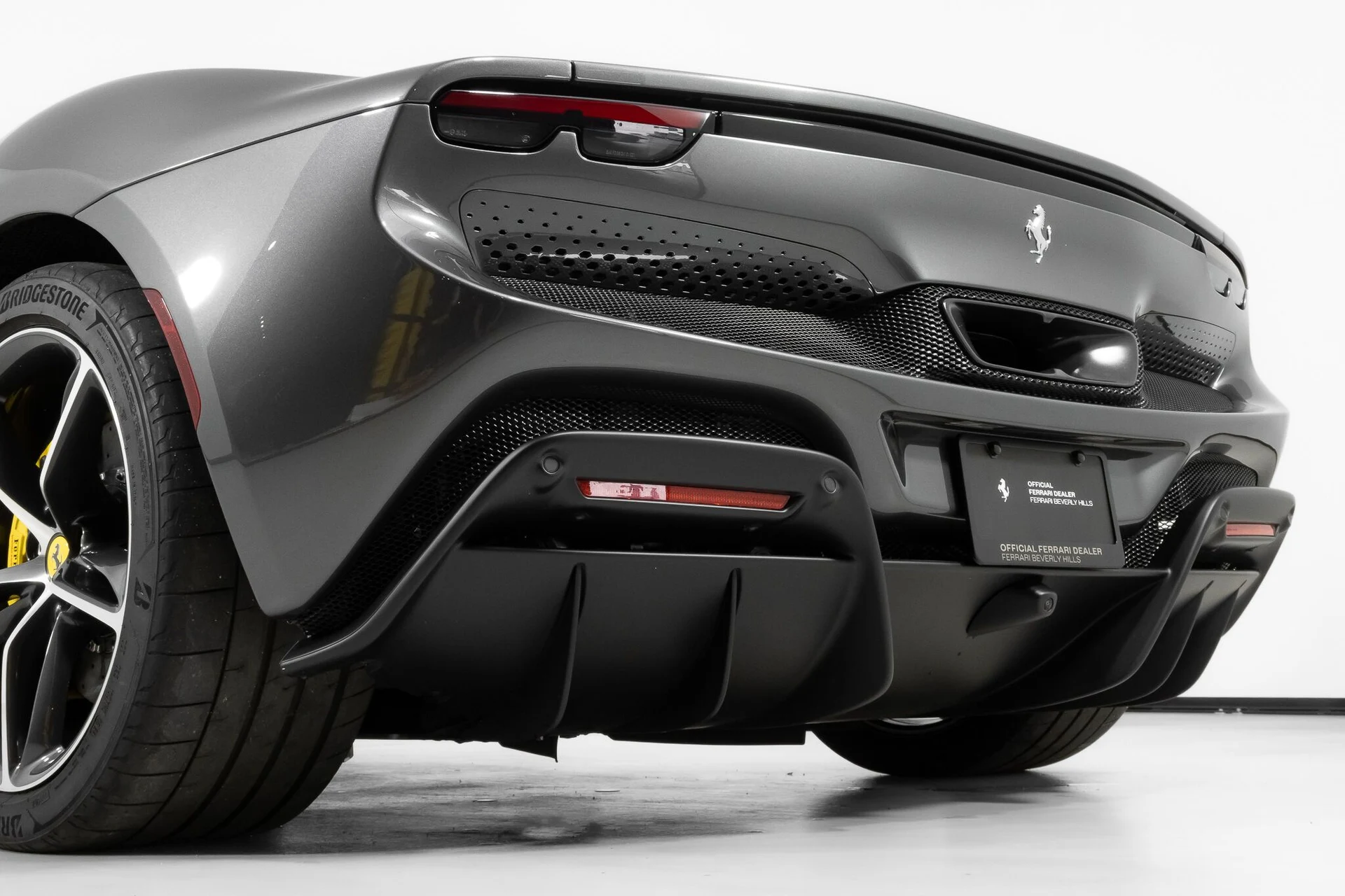 mph017_2605578383_a88a915fc7739494029bdbc62f3f9986_b40e7ca2b5