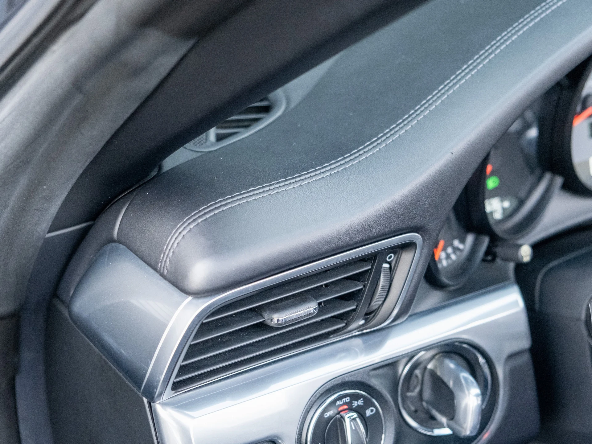 mph017_2611130217_18_dddbd54b7e