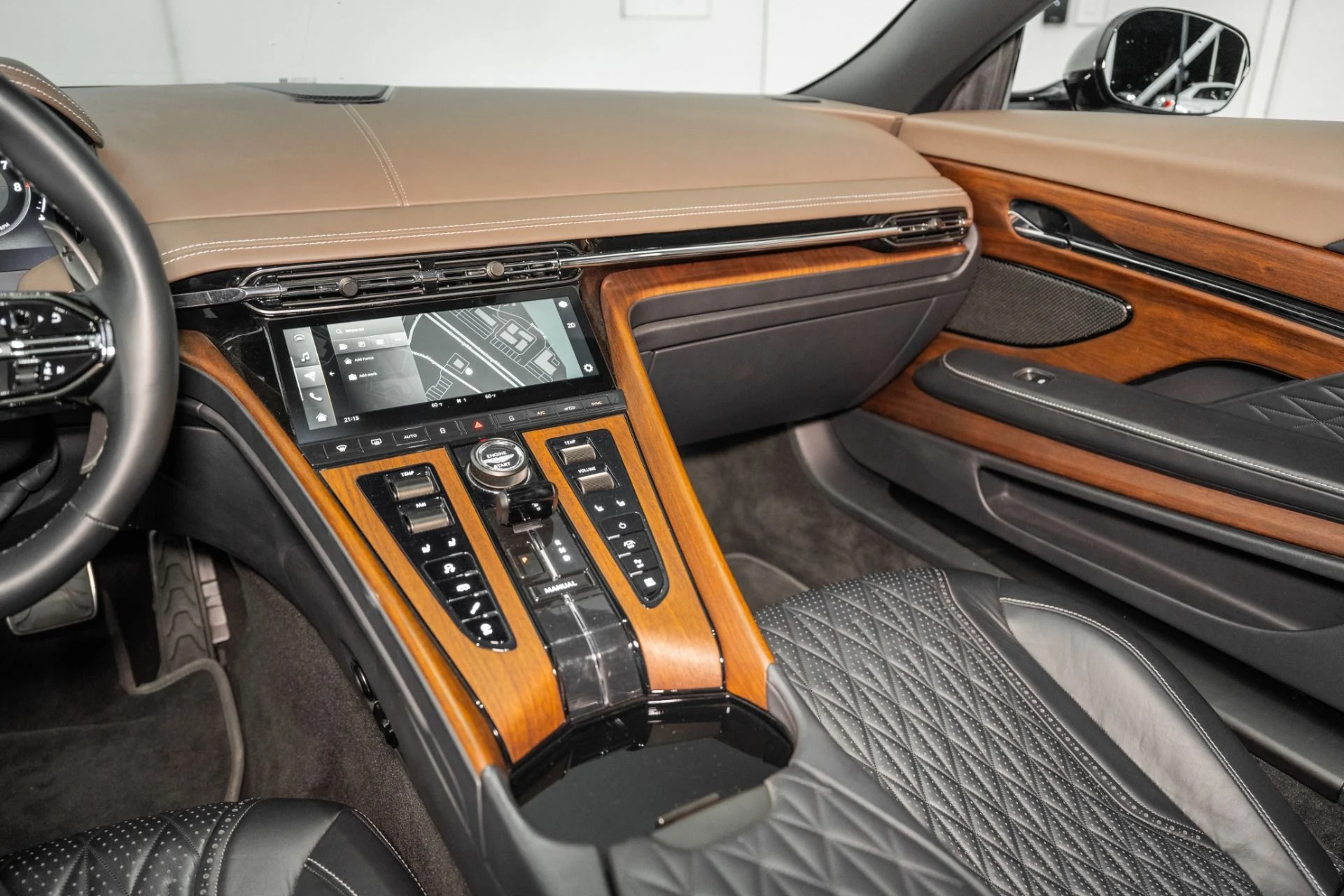 mph017_2615013997_Used_2024_Aston_Martin_DB_12_Coupe_1761150102_79c46b63f2