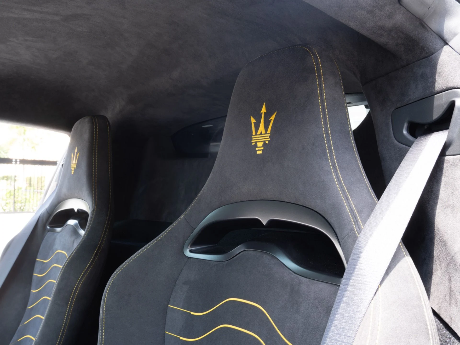 mph017_2615220212_Used_2023_Maserati_MC_20_1774904485_f96de4fff2