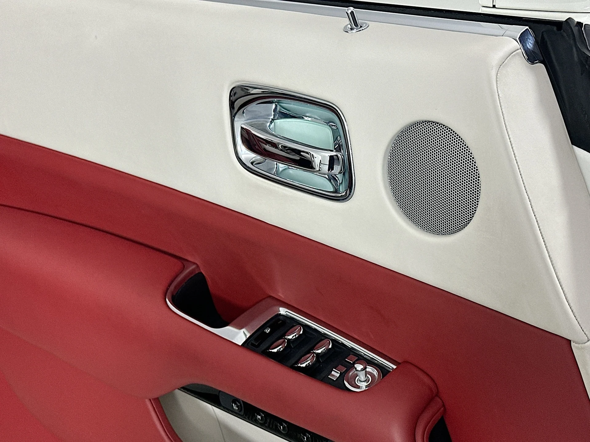 mph017_2619087128_18_2de22afddc