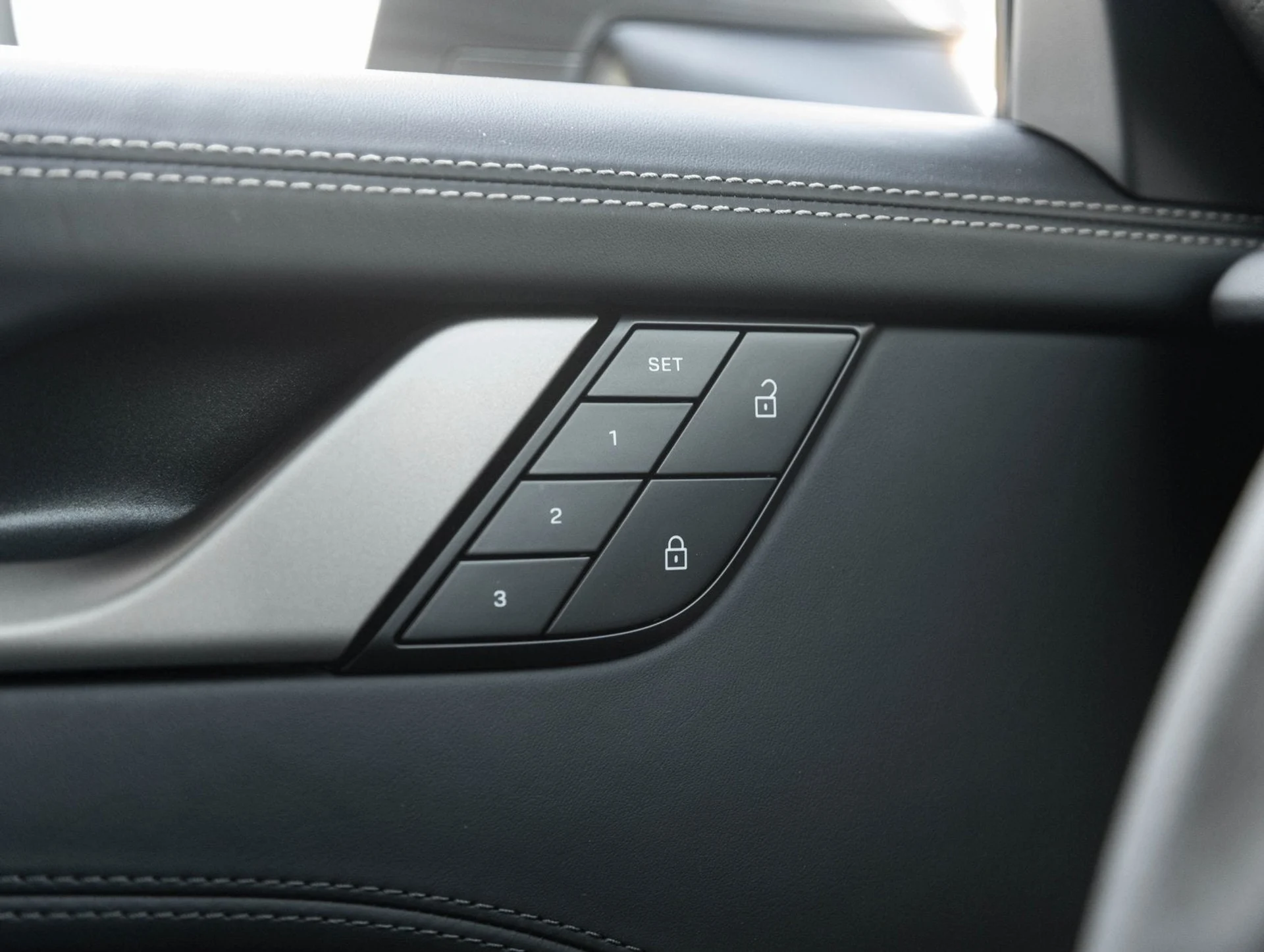 mph017_2619711044_18_556585b0fc