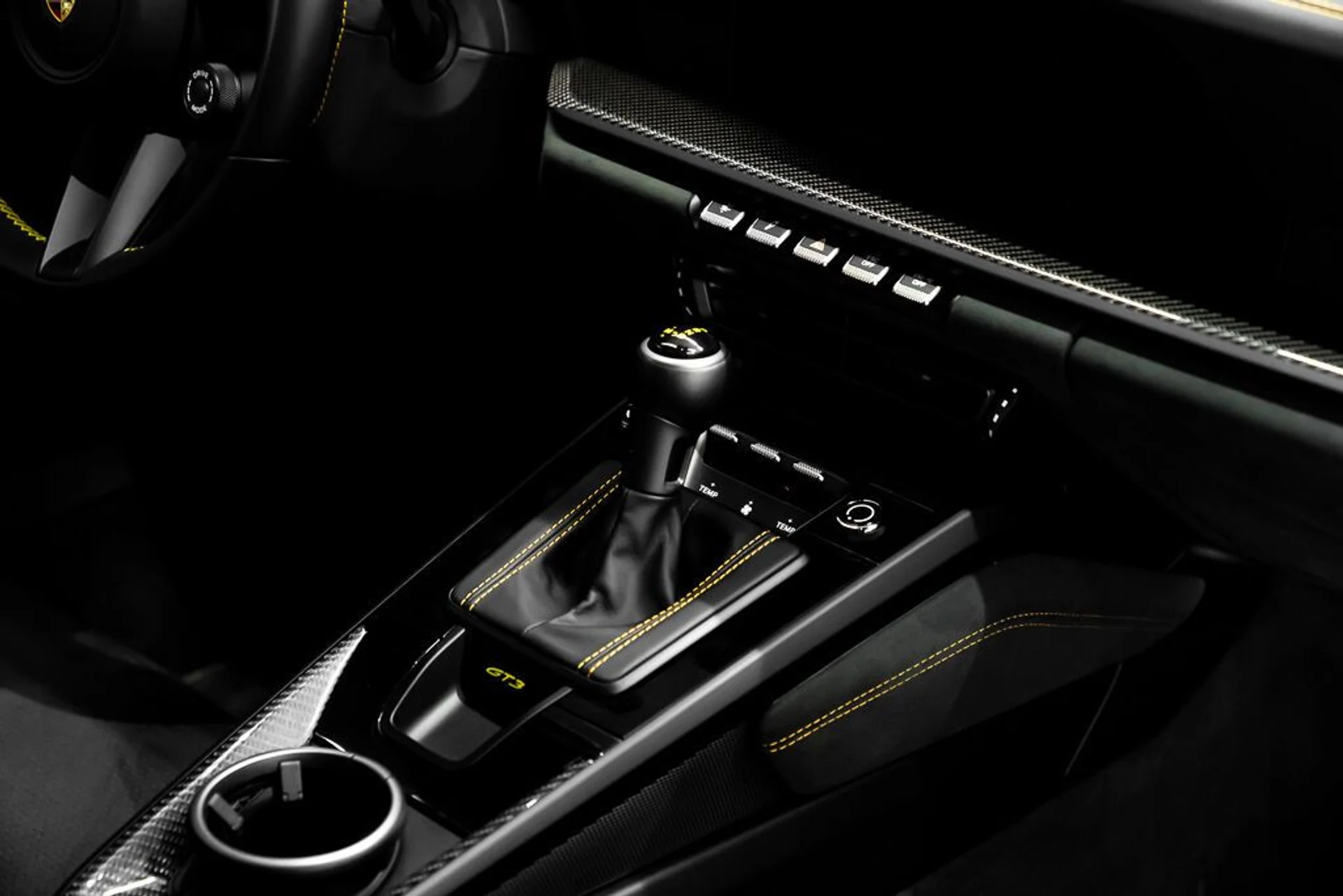 mph017_2624836016_porsche_911_2024_jpg_v_1773863537_638d23e7b2