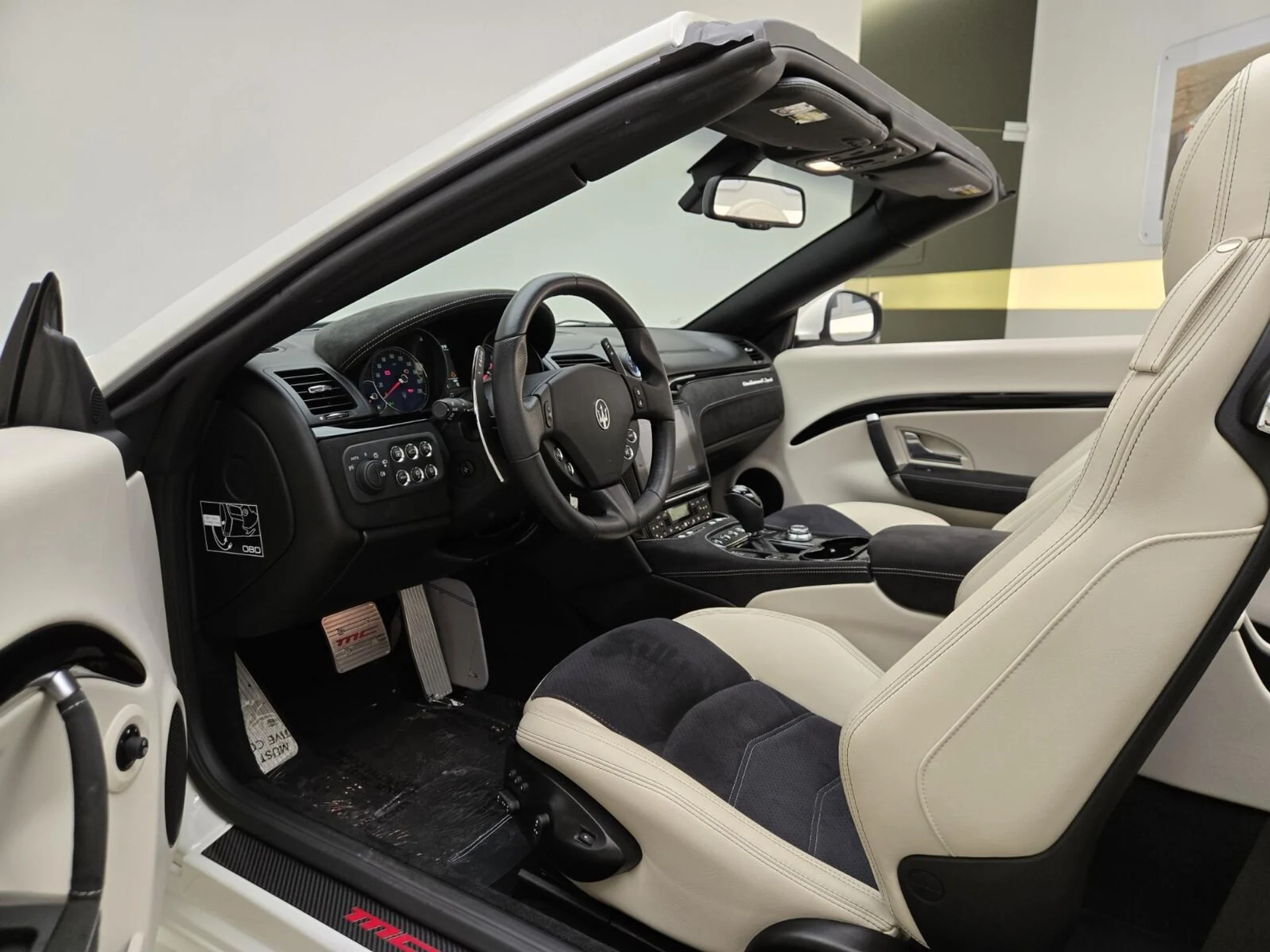 mph017_2625111217_Used_2018_Maserati_Gran_Turismo_Sport_1753858106_76ad0421cb