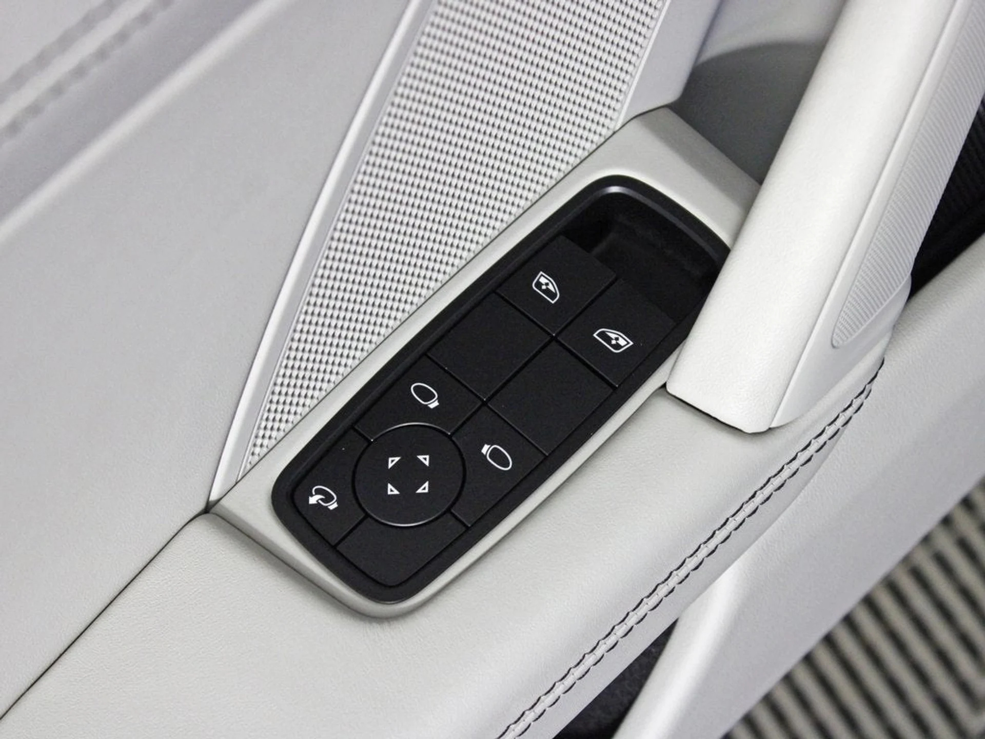 mph017_2630145756_18_e3c92ba1b9