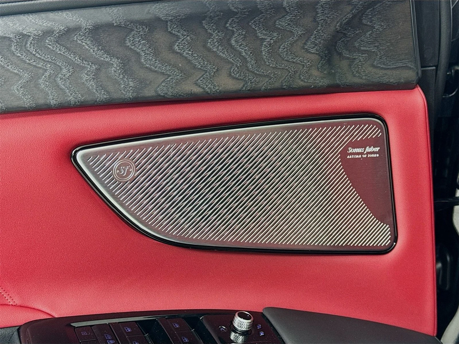 mph017_2633519003_ba1d59ed4d43965a9fe05d0953713f86x_96ee56e8d6