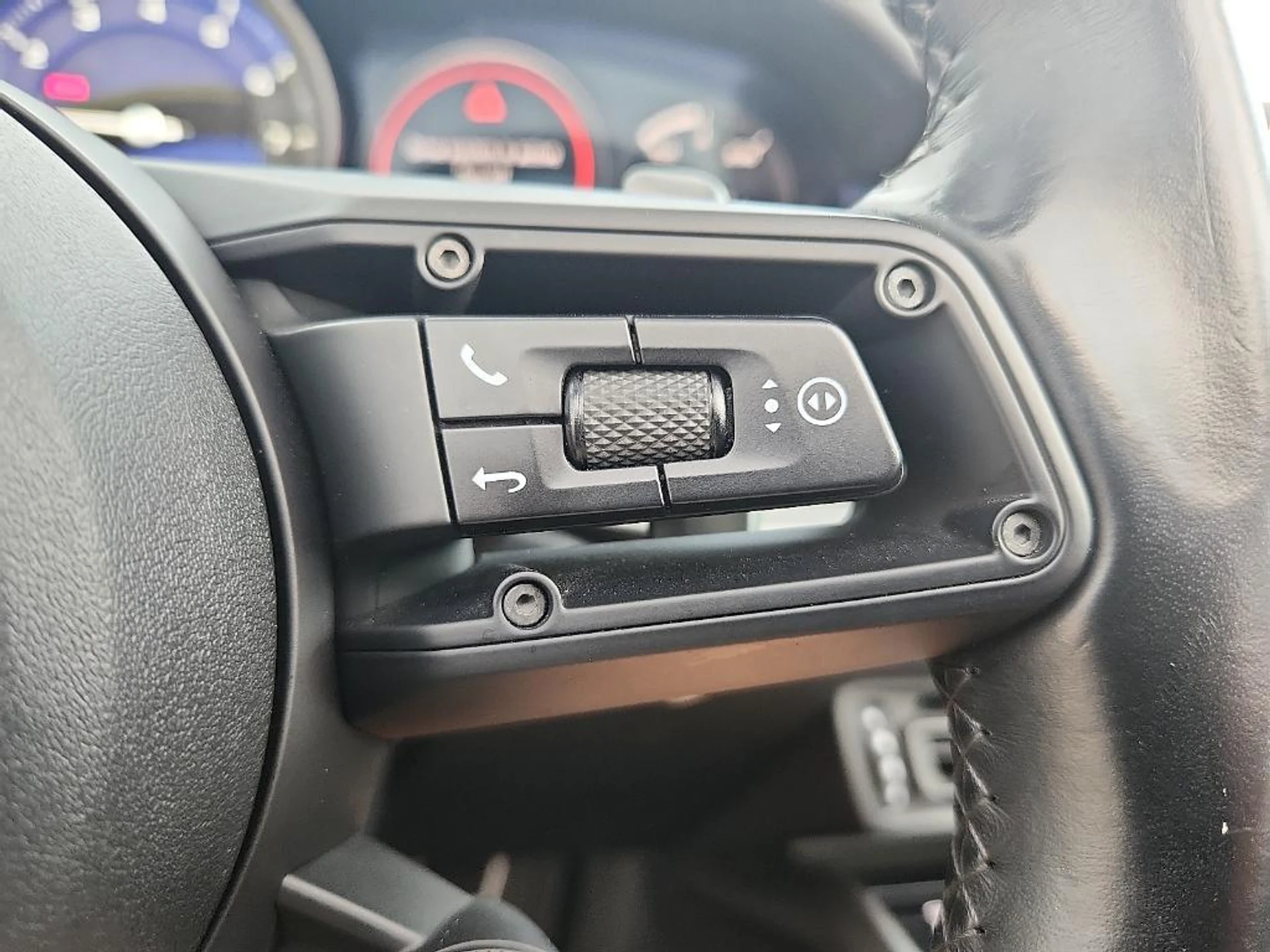 mph017_264245297_H4d6_G80nle_NHB_33g1_Yt_EPN_4uq_E_c2616ee2a0