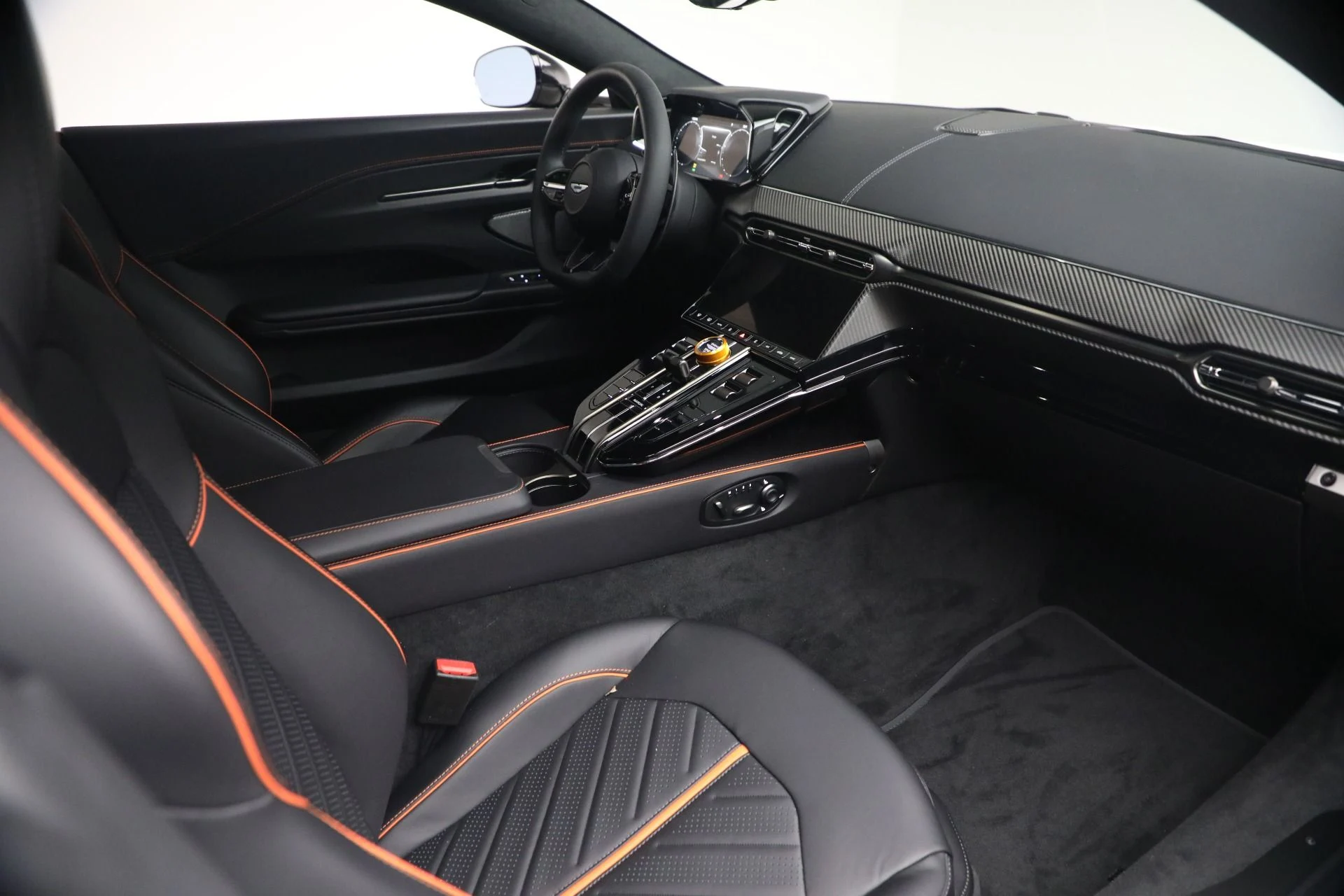 mph017_2643399094_New_2026_Aston_Martin_Vantage_S_1773251137_3d79d0db41