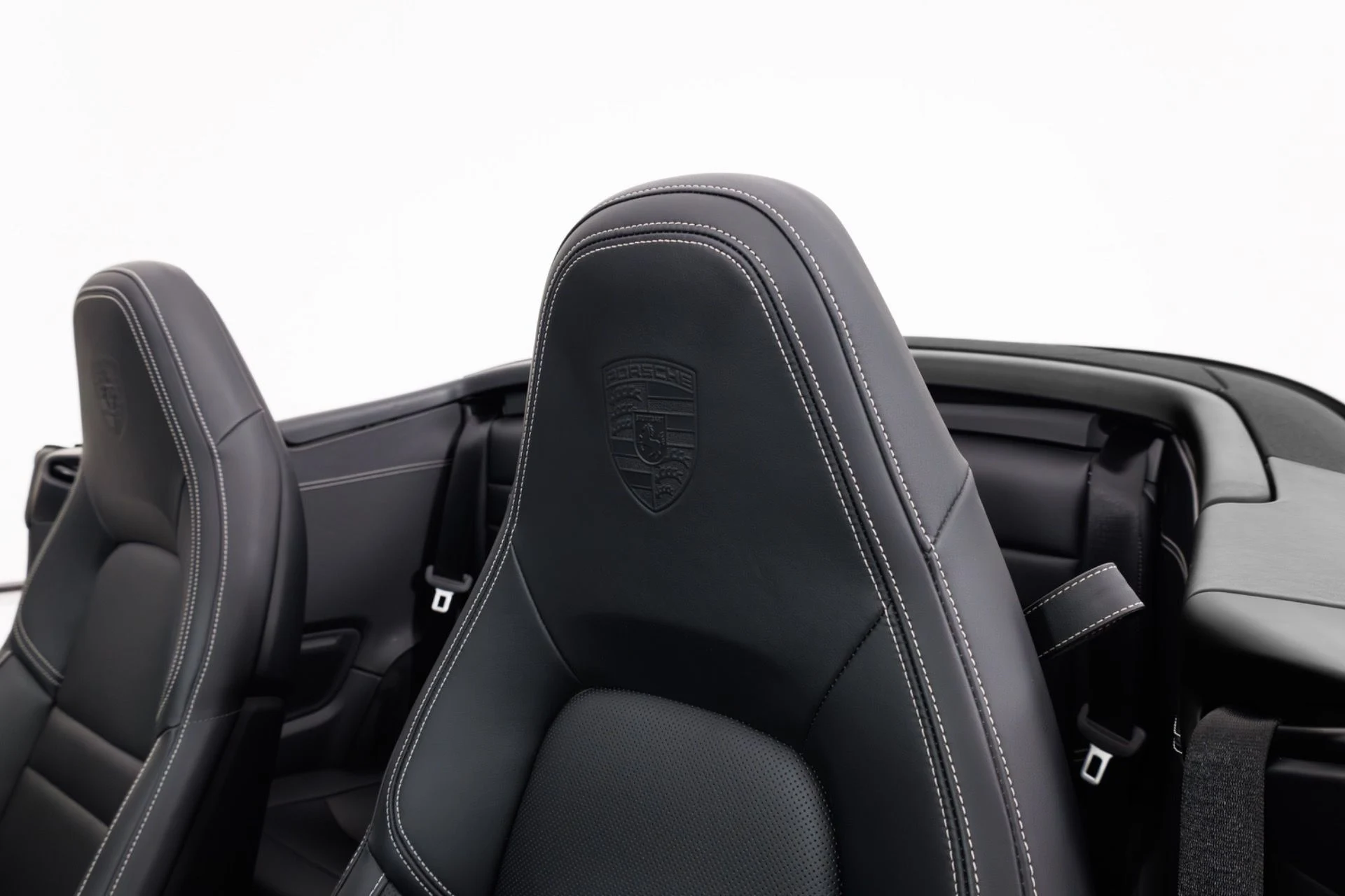 mph017_2646887218_Used_2022_Porsche_911_Carrera_1773941182_f83fa44aa5