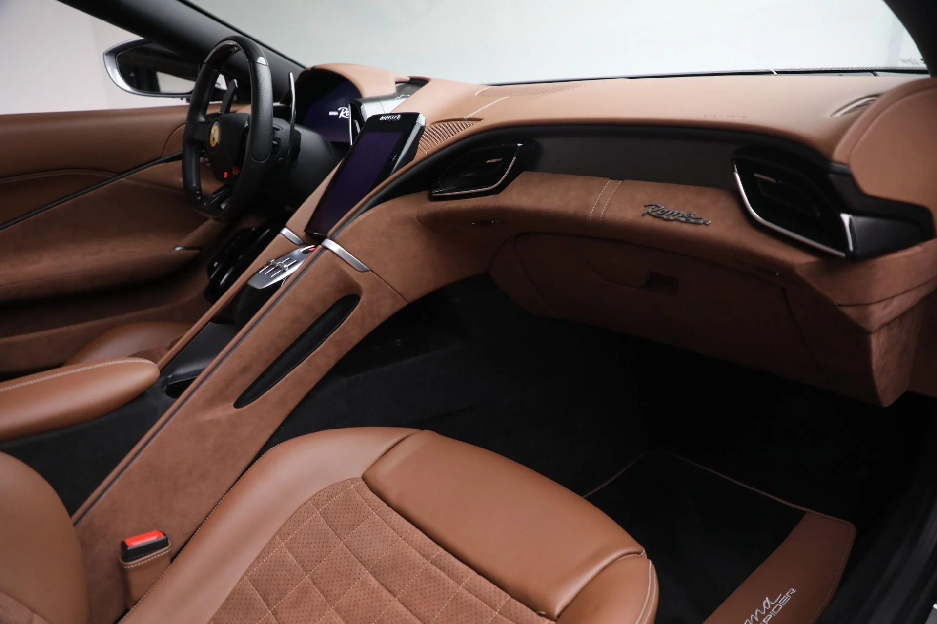 mph017_2652679280_Used_2025_Ferrari_Roma_Spider_1767969069_48c7c6ec18