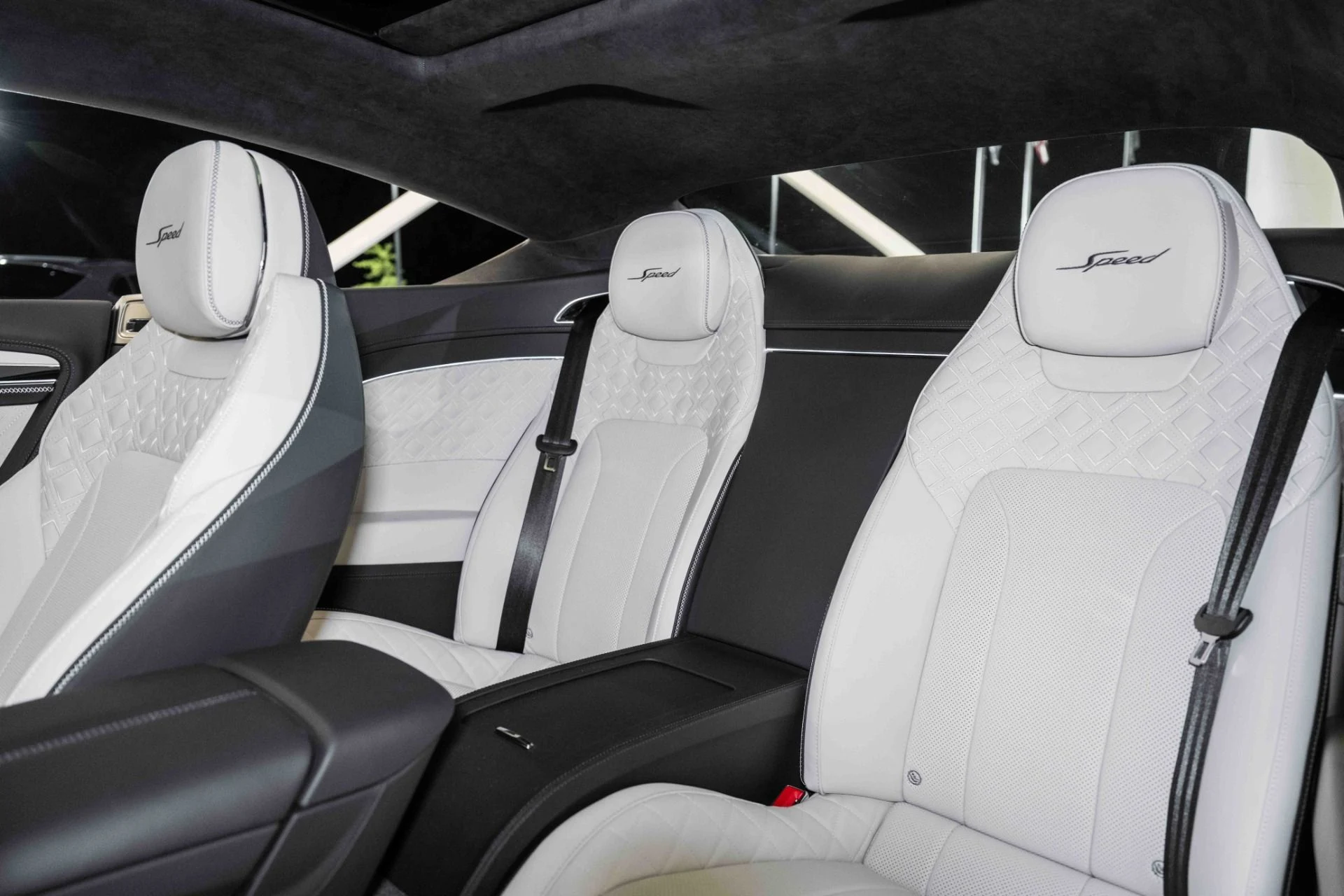 mph017_265312618_Used_2024_Bentley_Continental_GT_Speed_1718899398_c88133e393