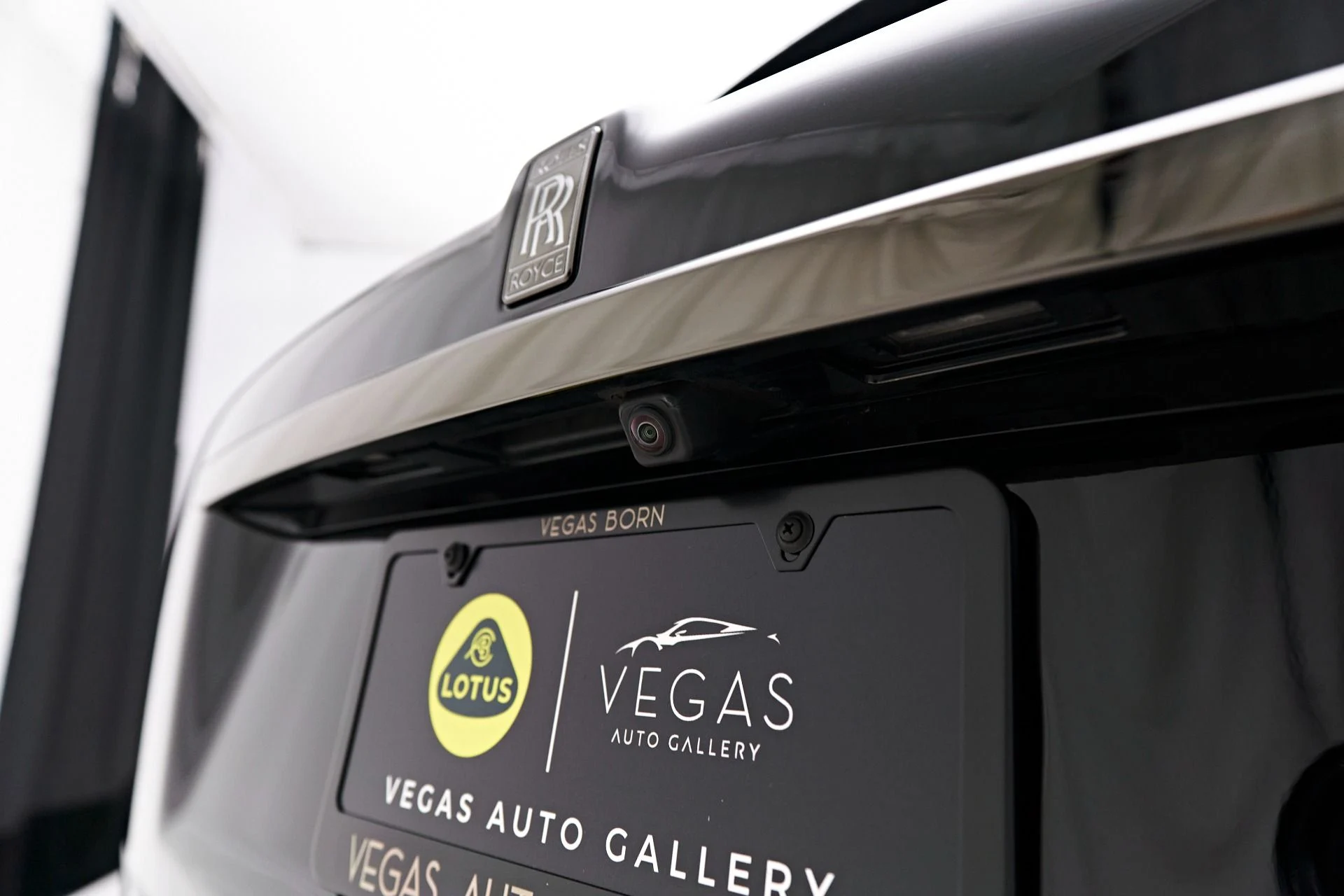 mph017_2654846412_Used_2022_Rolls_Royce_Cullinan_Base_1679686724_35fada5672