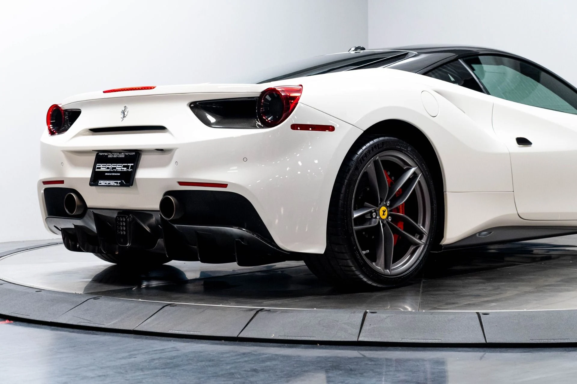 mph017_2659673691_Used_2016_Ferrari_488_GTB_1783363377_6b16f2e068
