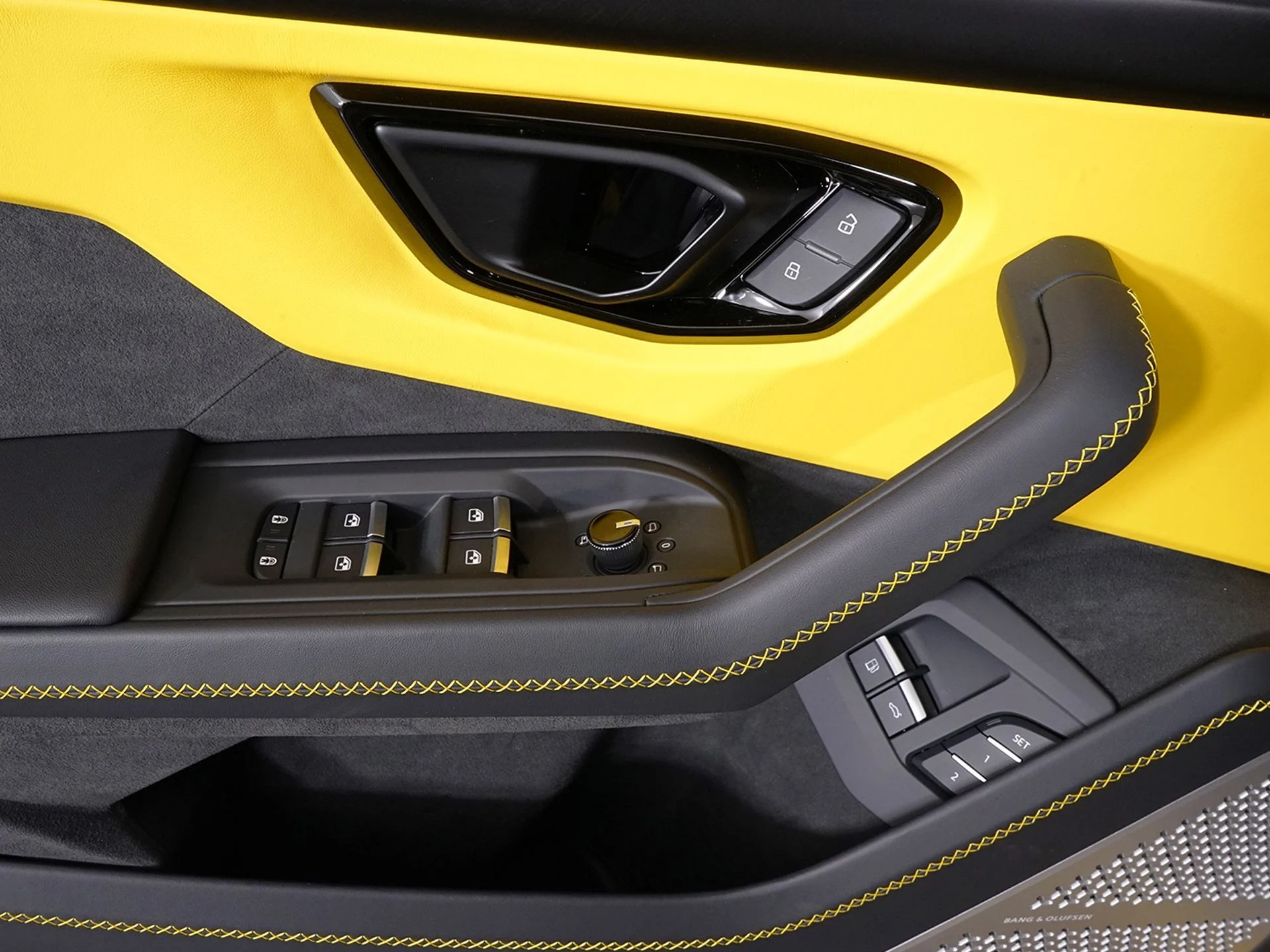 mph017_2663193705_b99309cfc620b11d4601b2f0220d2bb4x_965a311661