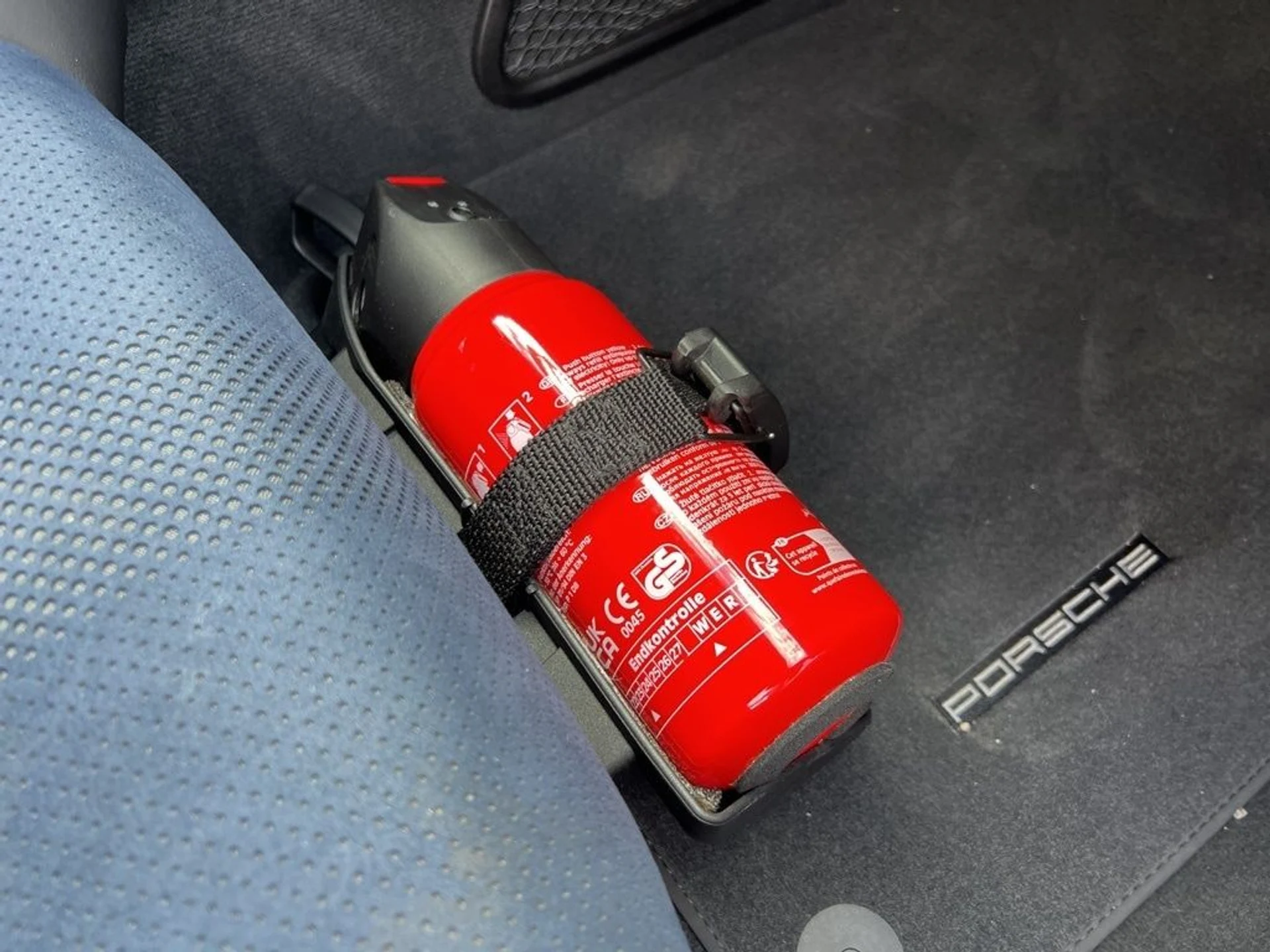 mph017_2666485384_9dbcef8ca0f2482c67d3d93e04c7a152x_b80a8cfee1