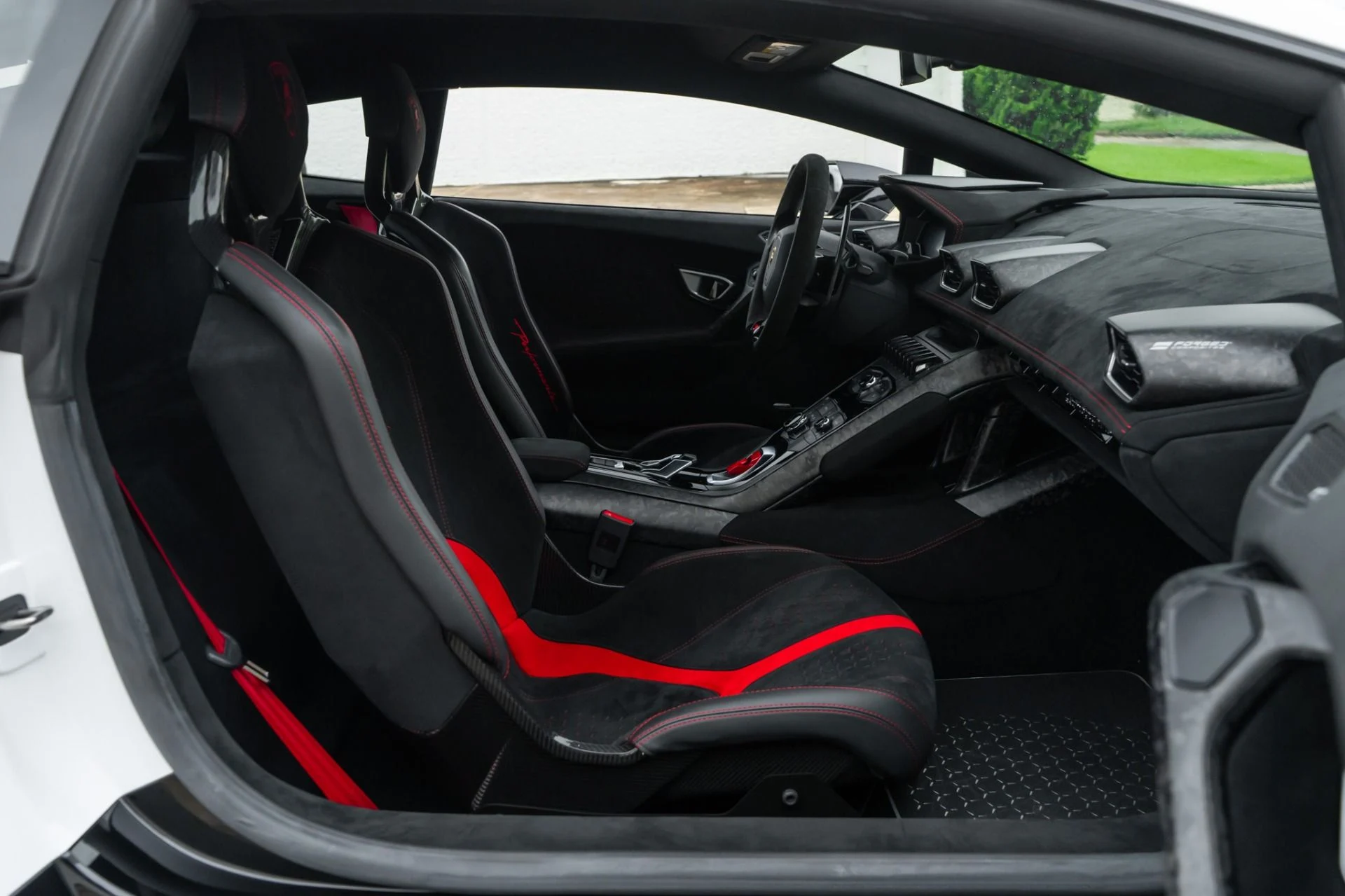 mph017_2668130884_Used_2018_Lamborghini_Huracan_LP_640_4_Performante_1784070593_61327d27dc