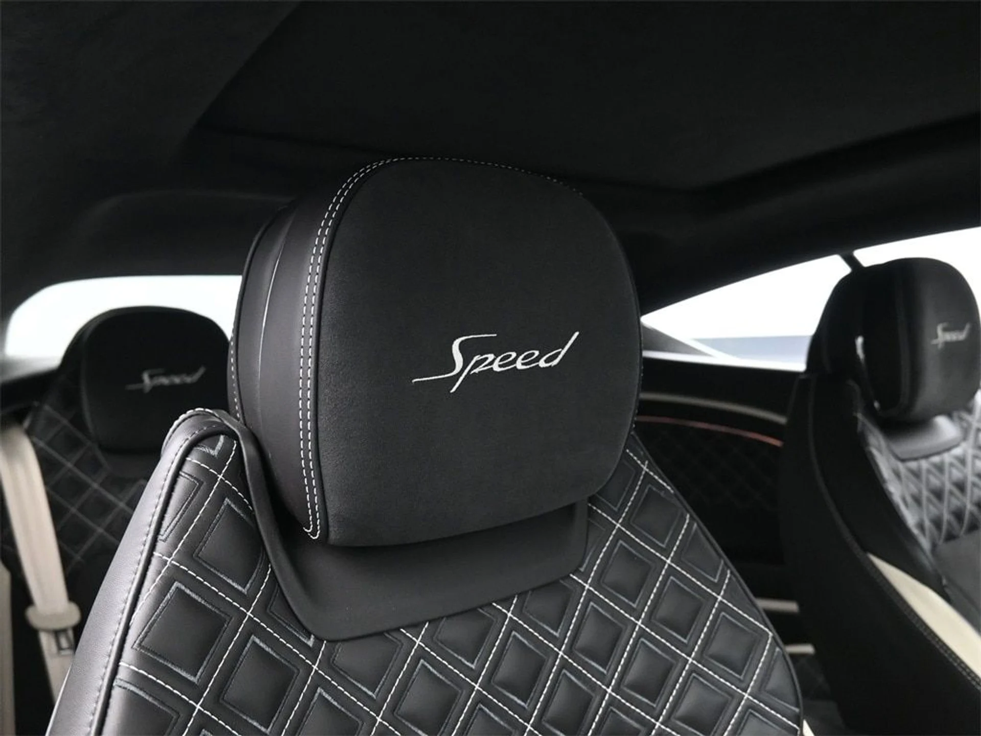 mph017_267137423_00803f0a80b9b01819d59d9b6f23bb70x_2bbaf9f374