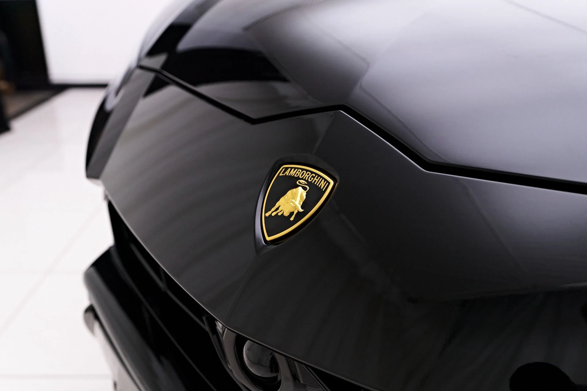 mph017_267697670_Used_2022_Lamborghini_Urus_1753311555_dcaf005e5d