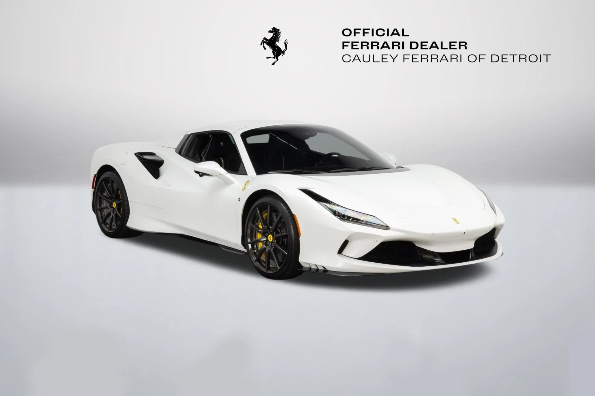 mph017_2677165031_Used_2022_Ferrari_F8_Spider_1789652687_8a8ce0673a