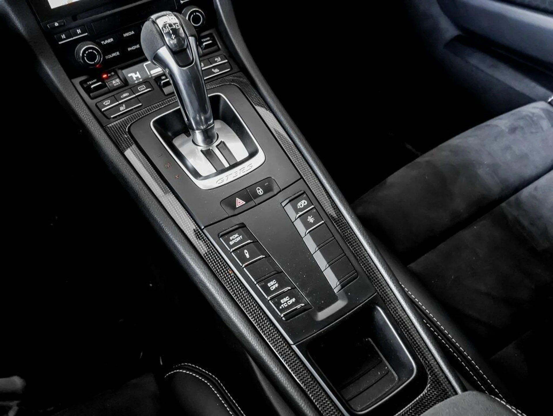 mph017_2677240072_91e210b87a6e2b8a16b66a2e927faf53_0de0d8d411