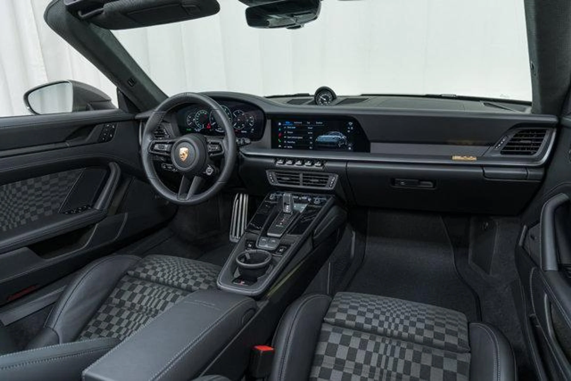 mph017_2677770686_OJUG_Hh_Nivo_Zm9x_Zm_Dg_Za5_WK_2_R2_U_36bfd5b969