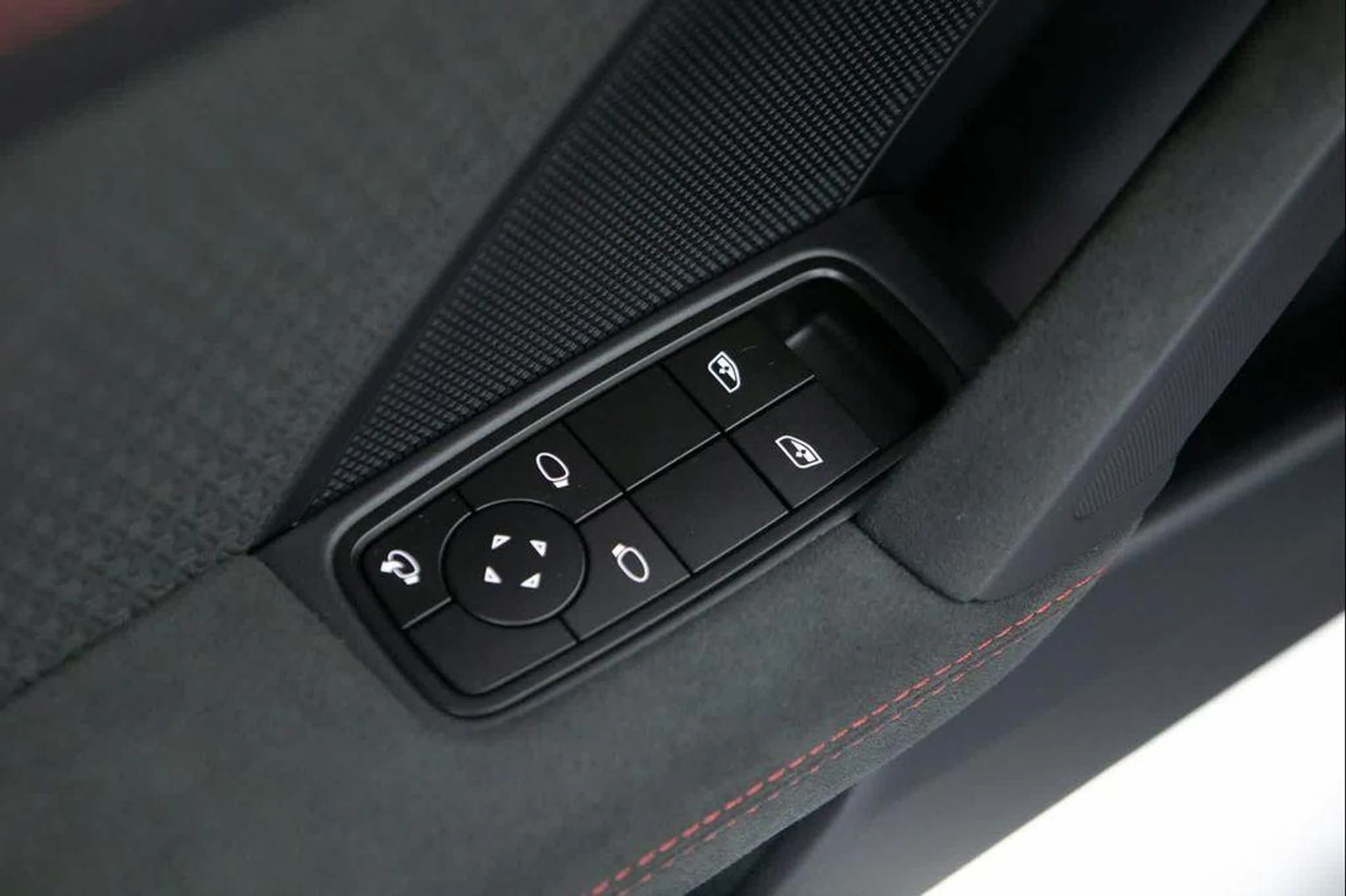 mph017_2680198934_M0fch6_W_Vg_B_Pno4ld_Ikk_Xz_Yxsg_M_ecd407ebbf