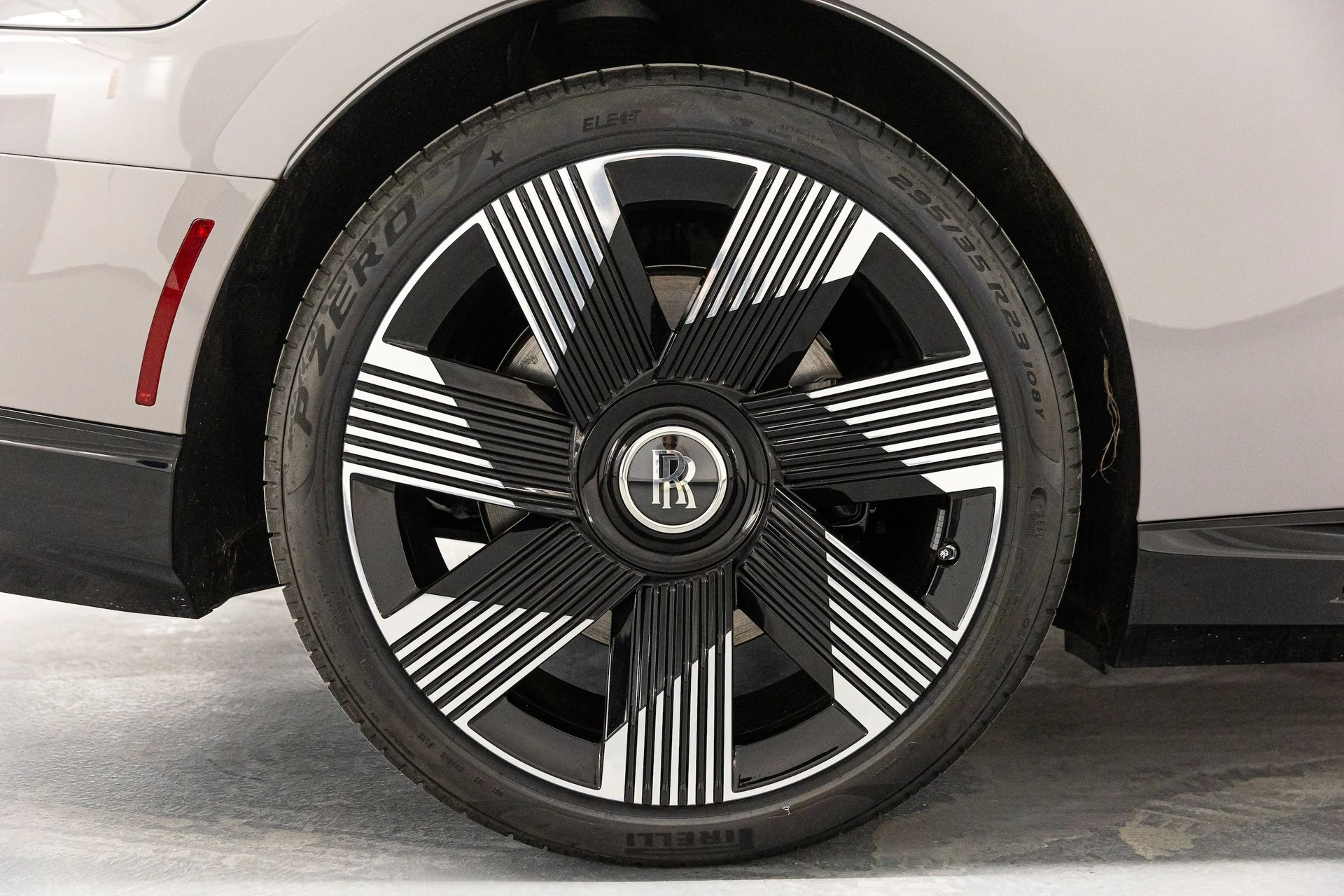 mph017_2686594905_67a3bf81e066446df2f1225e945b5722x_087ead1a0b