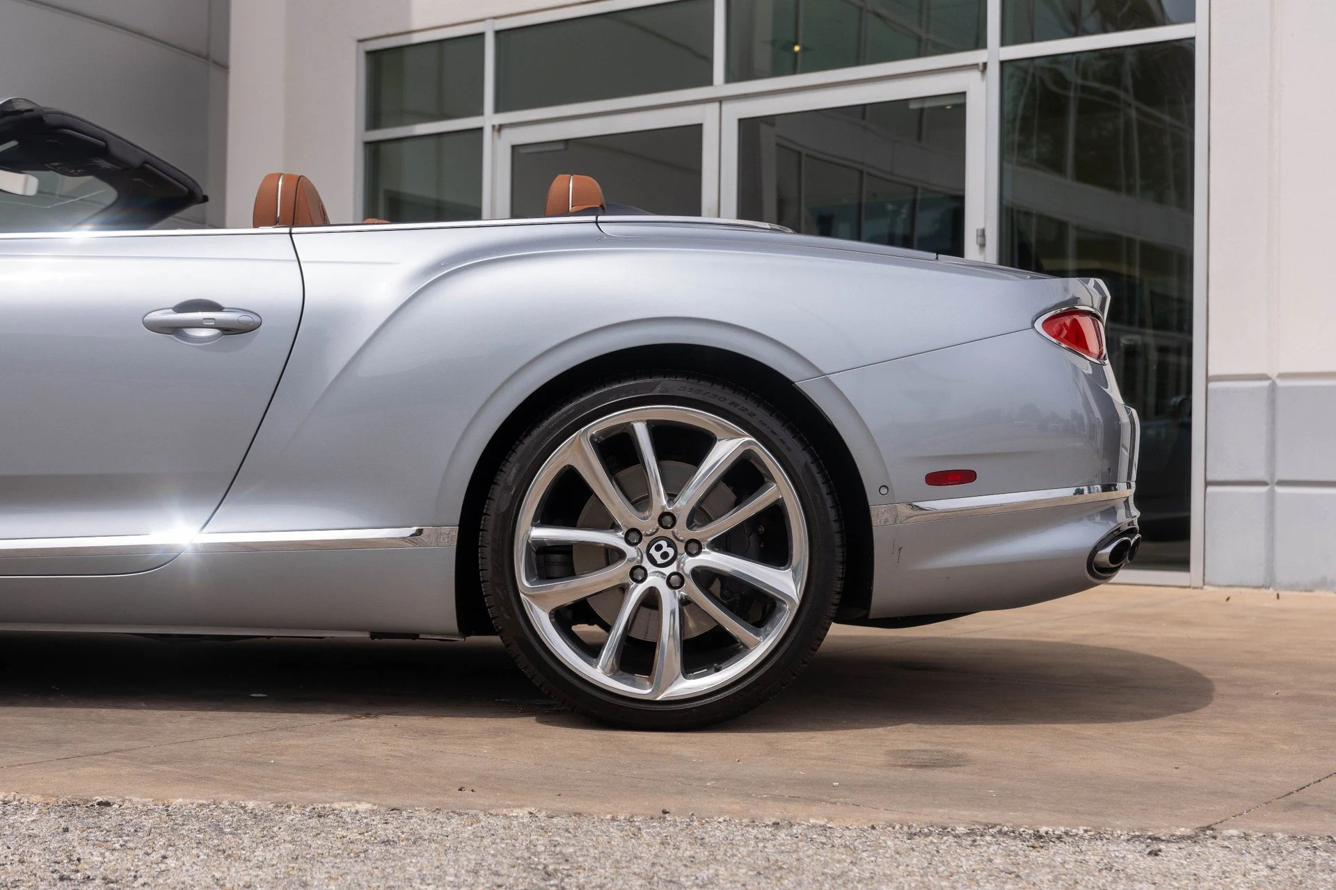mph017_2690078903_Hi_Tech_Luxury_Imports_LLC_SCBDG_4_ZG_5_PC_006635_image_17_fb3c812146