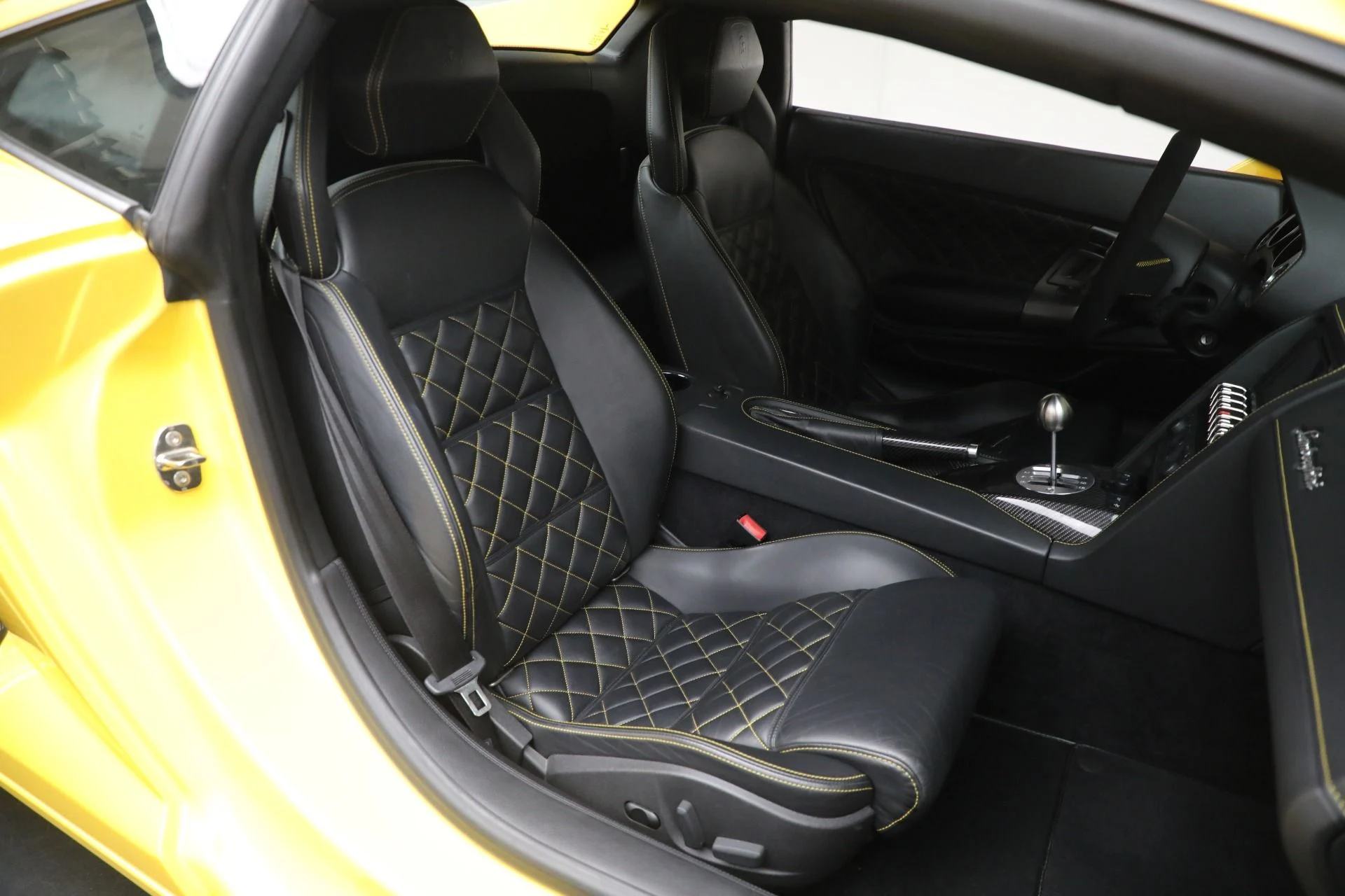 mph017_2690642663_Used_2011_Lamborghini_Gallardo_LP_550_2_ae3fb3e8fd