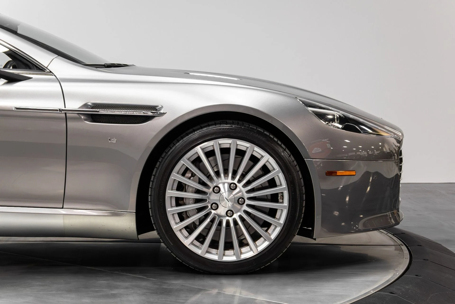 mph017_269264521_Used_2016_Aston_Martin_Rapide_S_1767647908_b17aada178