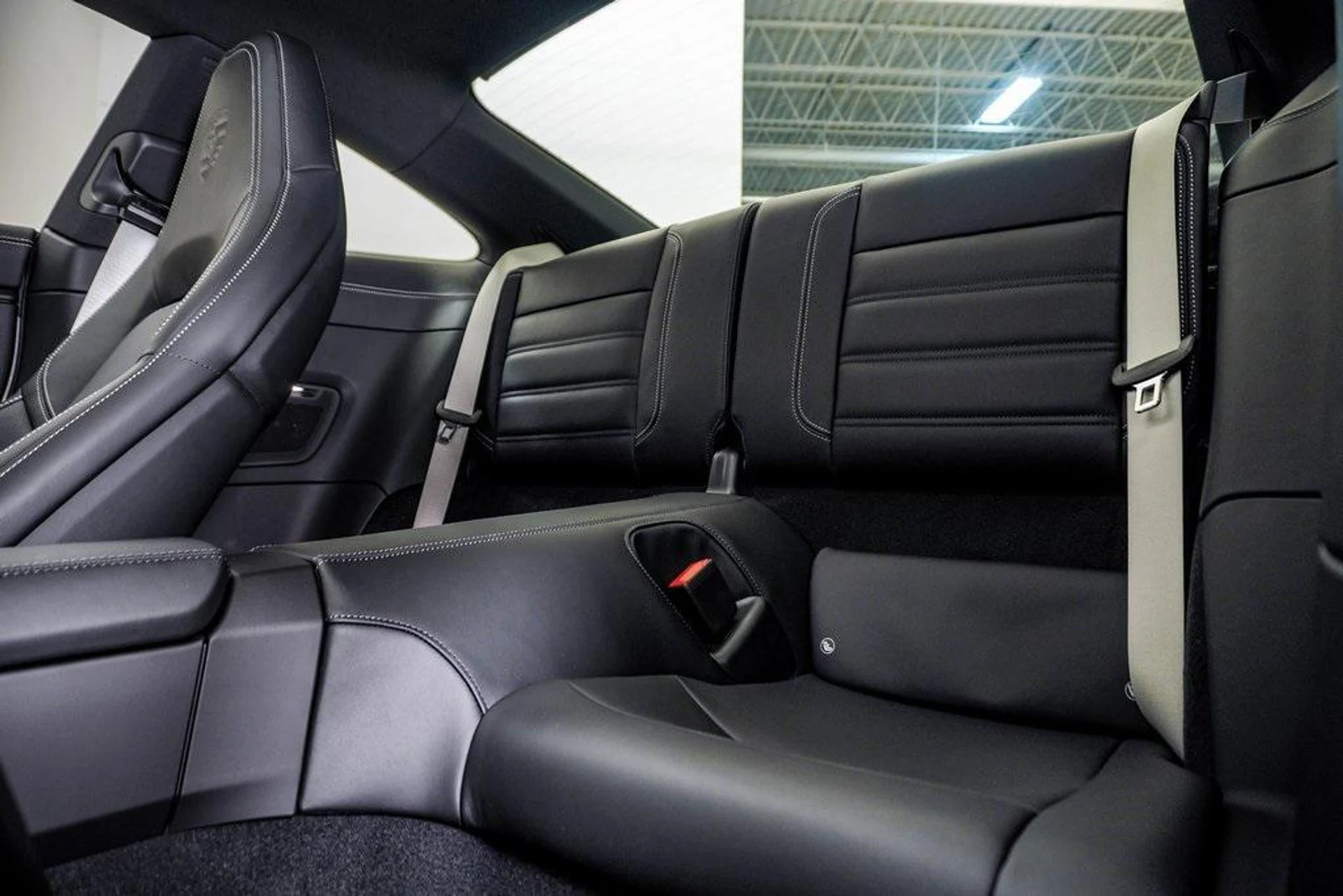 mph017_2693626408_K_pn_N_Vv24w_FM_09_Mj_Zc_Pk5_UV_2_p_E_a2a2a3ec21