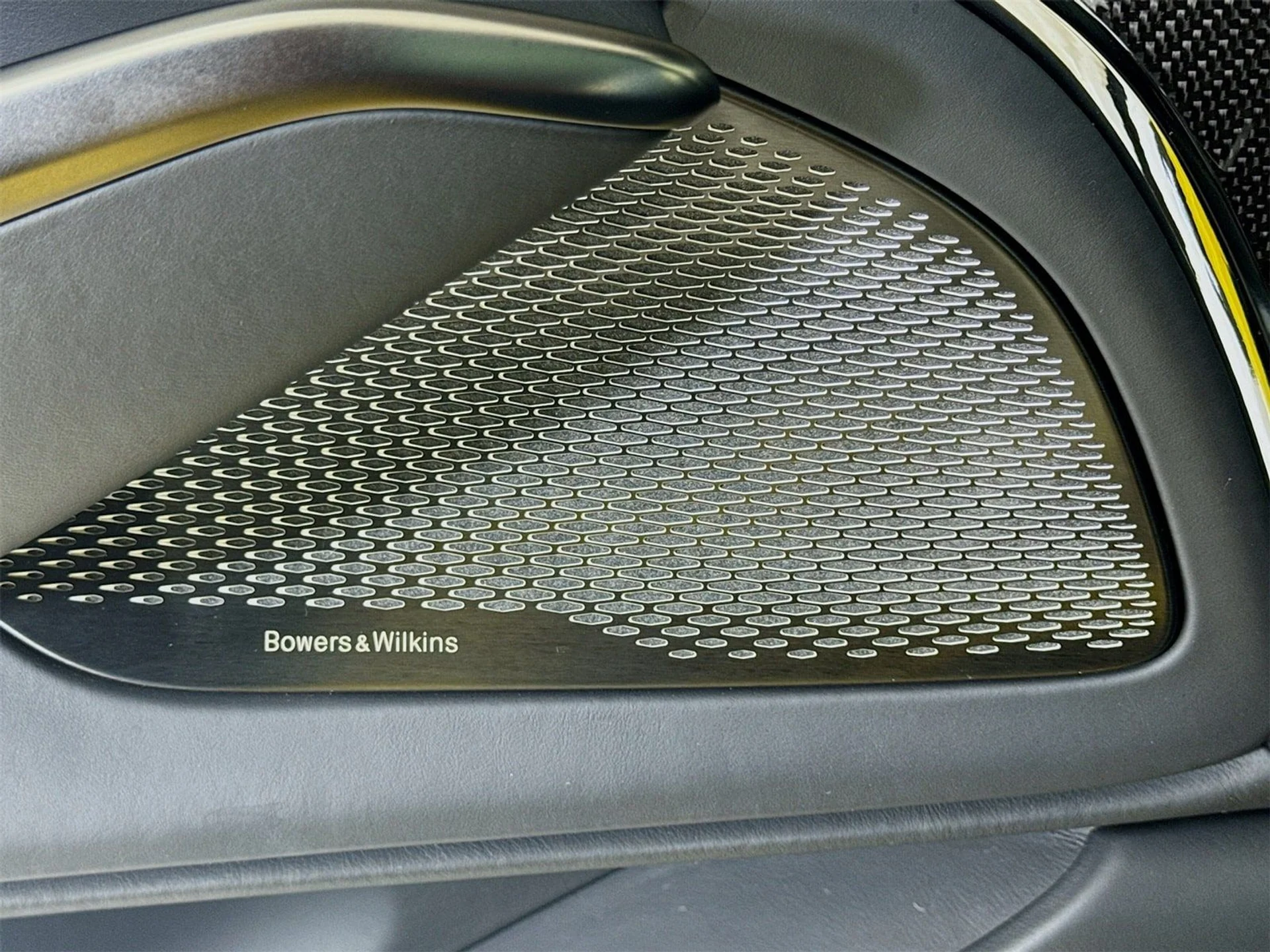 mph017_2693980264_8bb0ba7d203dfe0b823d34bc1be5126dx_ac6193fea2