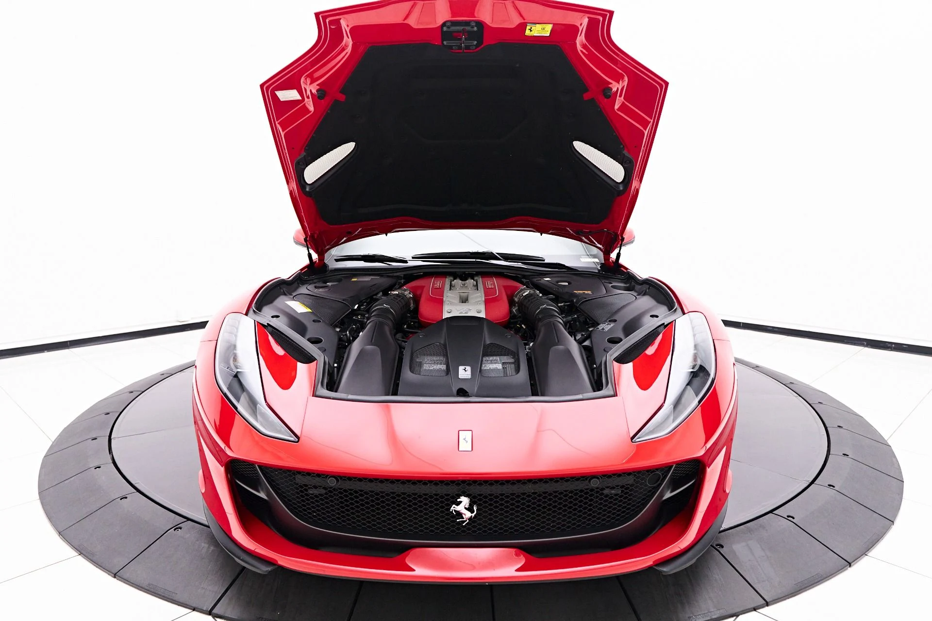 mph017_2699802414_Used_2018_Ferrari_812_Superfast_Base_1749002871_d184c704d6