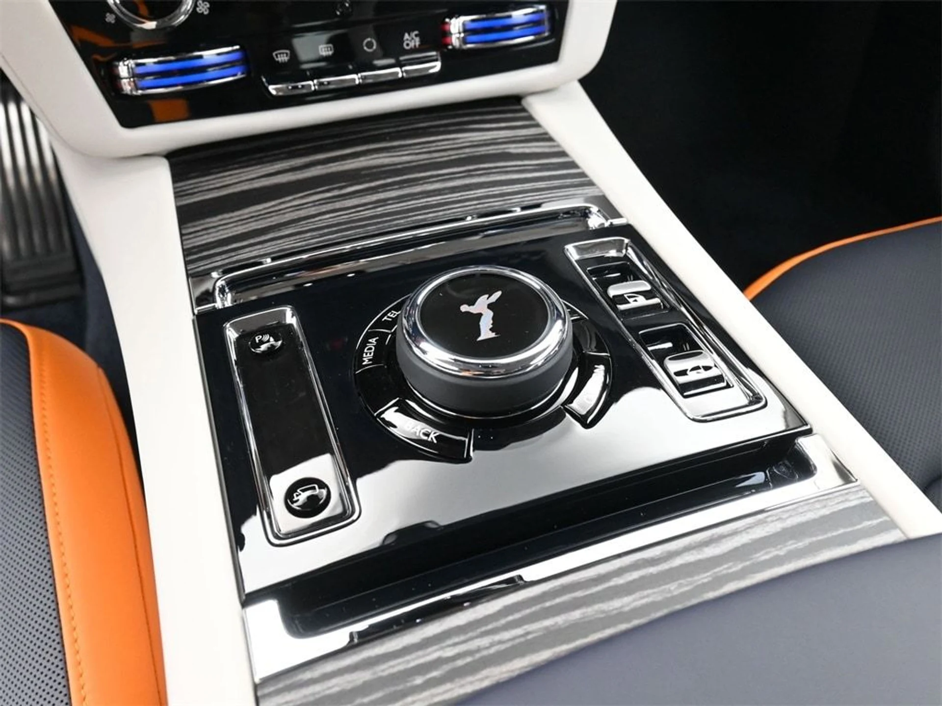 mph017_2708998405_95bc63817930f147079be089d8e7926cx_41305ad287