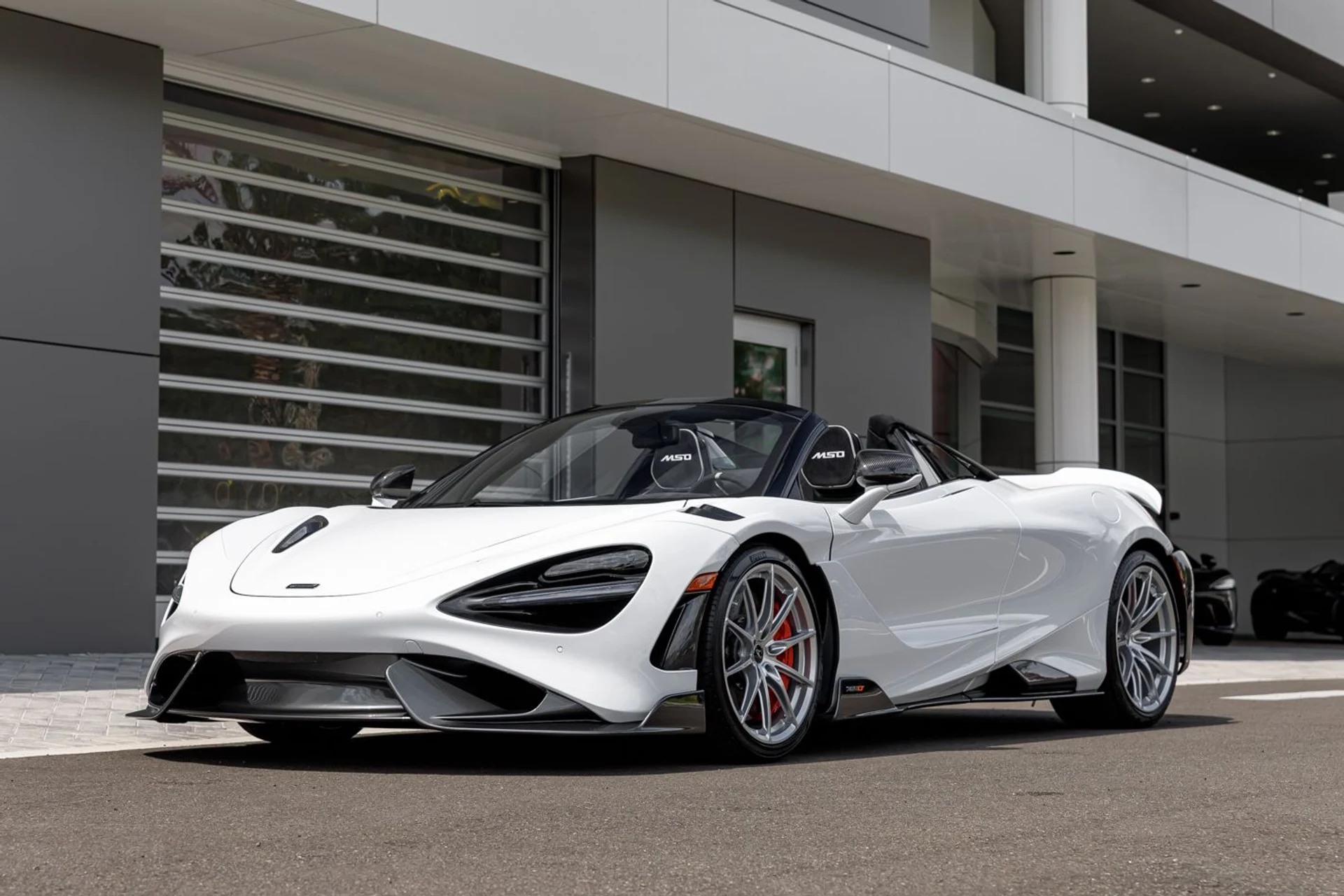 mph017_2710814255_Used_2022_Mc_Laren_765_LT_Spider_70b717766b
