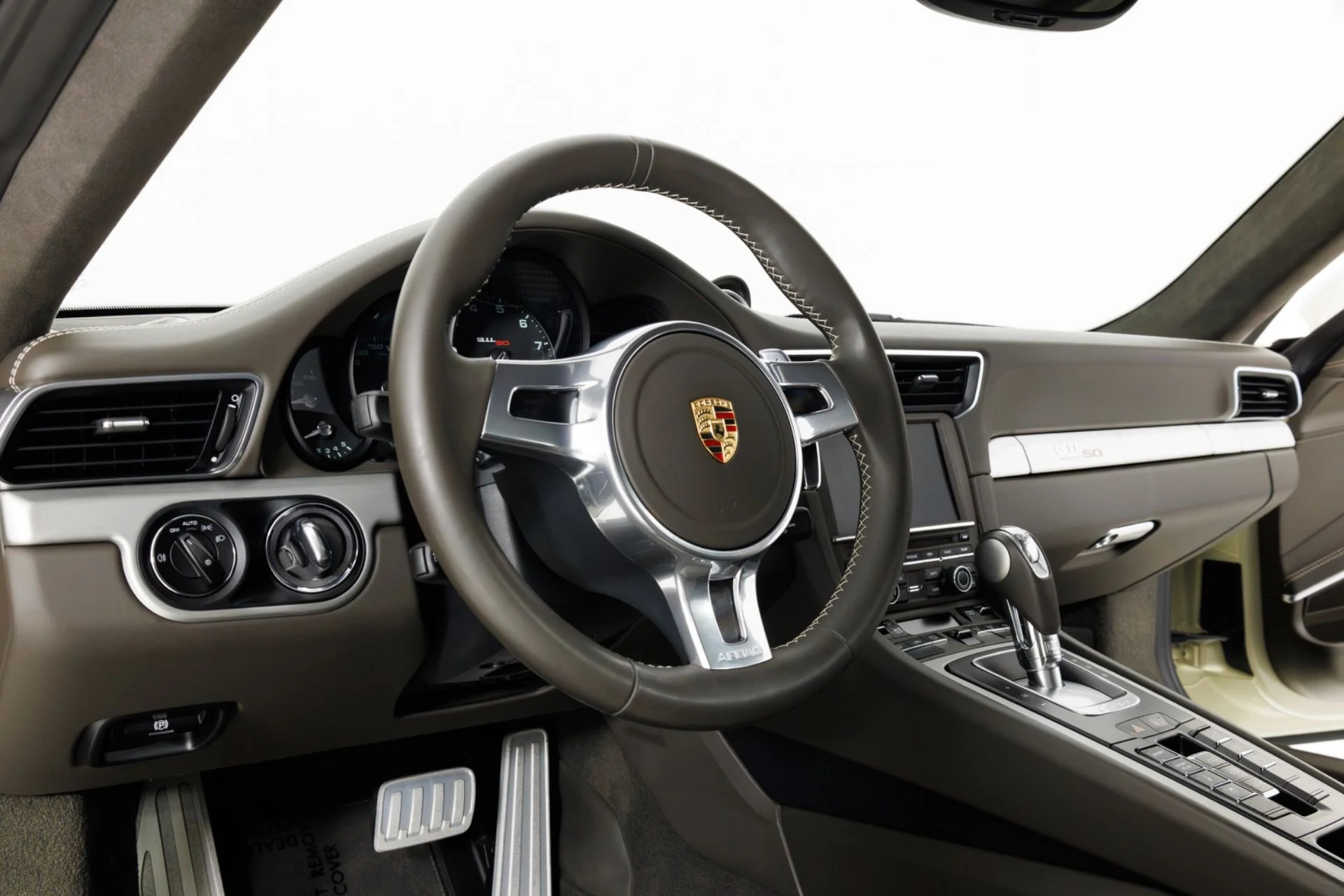 mph017_2712239455_Used_2014_Porsche_911_Carrera_S_1781907468_d5c9fa71d2