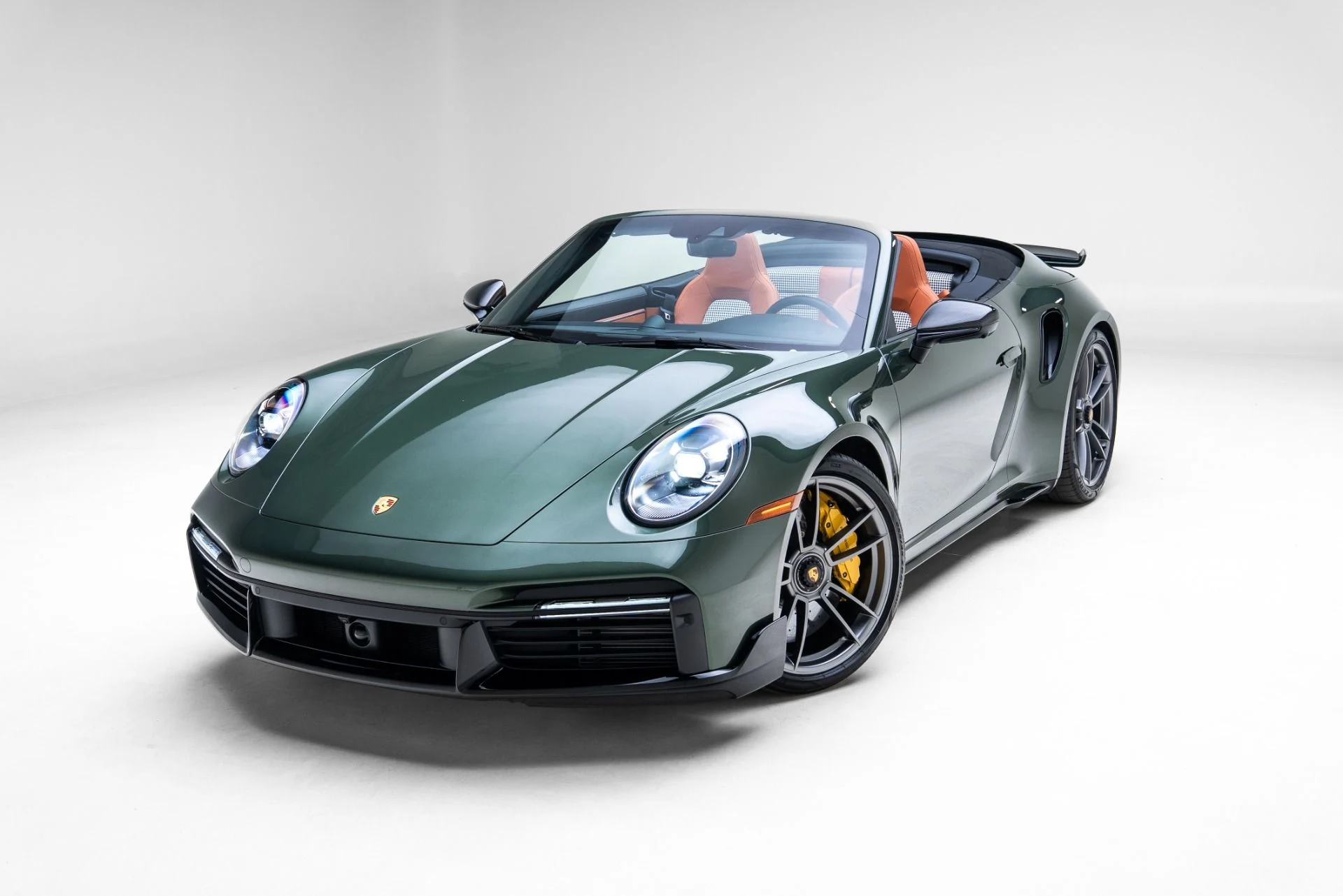 mph017_2724947498_Used_2024_Porsche_911_Turbo_S_Cab_1775066595_03f8d534c8