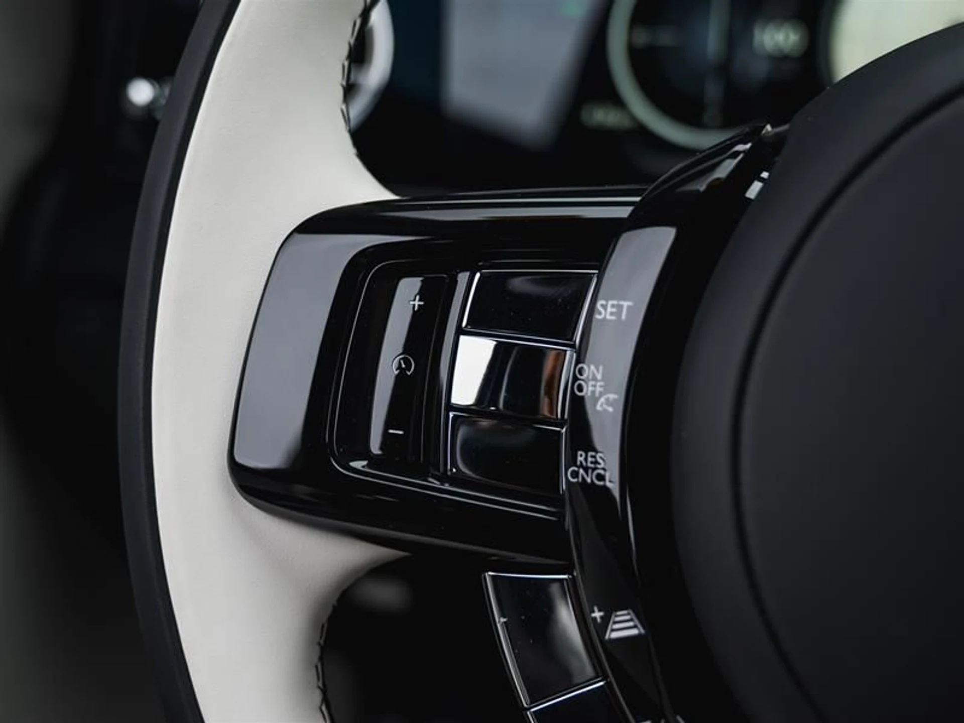 mph017_2726535320_ep3j0tqk_ee7e52cdd3