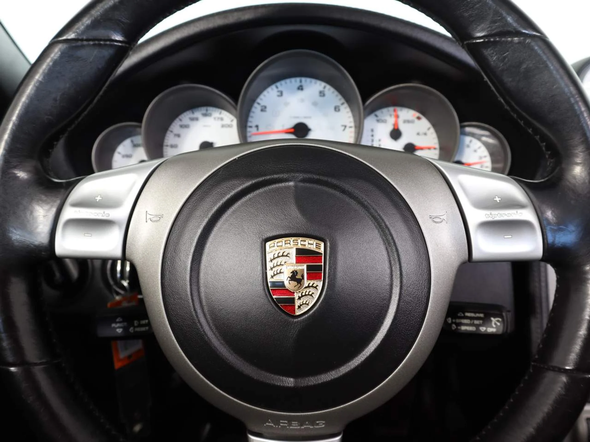 mph017_2745876849_d0da72ad3cbac6fc3bfb468efce34d92_05f26e1372