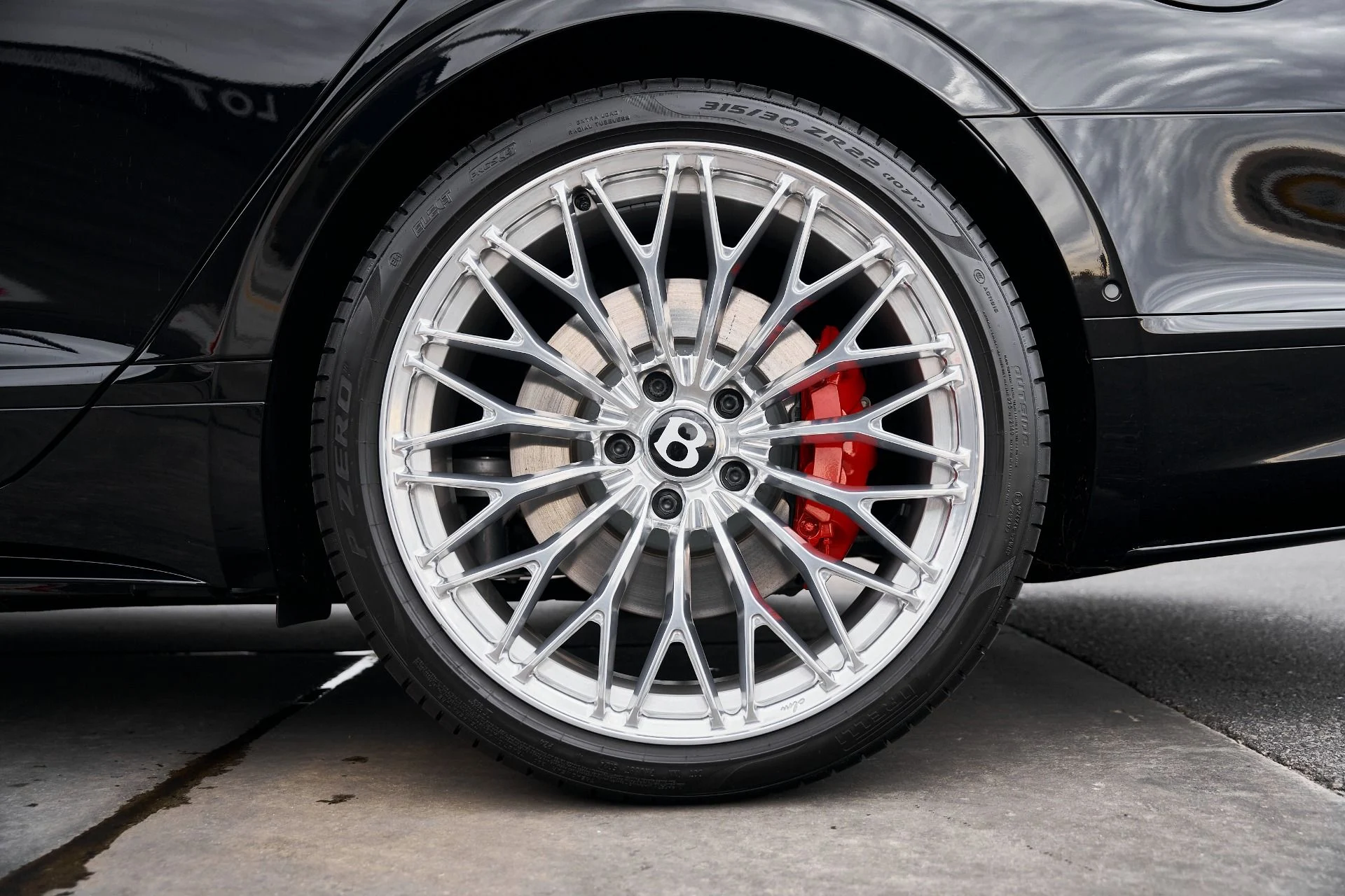 mph017_2754506761_Used_2025_Bentley_Flying_Spur_Speed_1769137040_3cf47af7b0