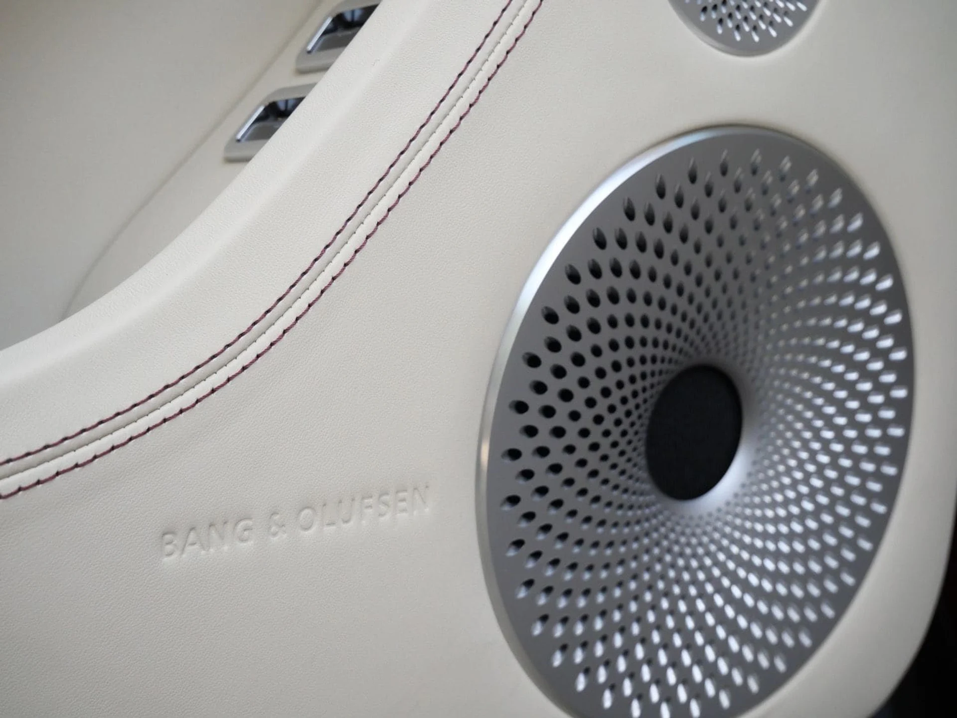 mph017_2755391550_8660270e6247a214f97f25234ca8de8fx_4cbc1fe320