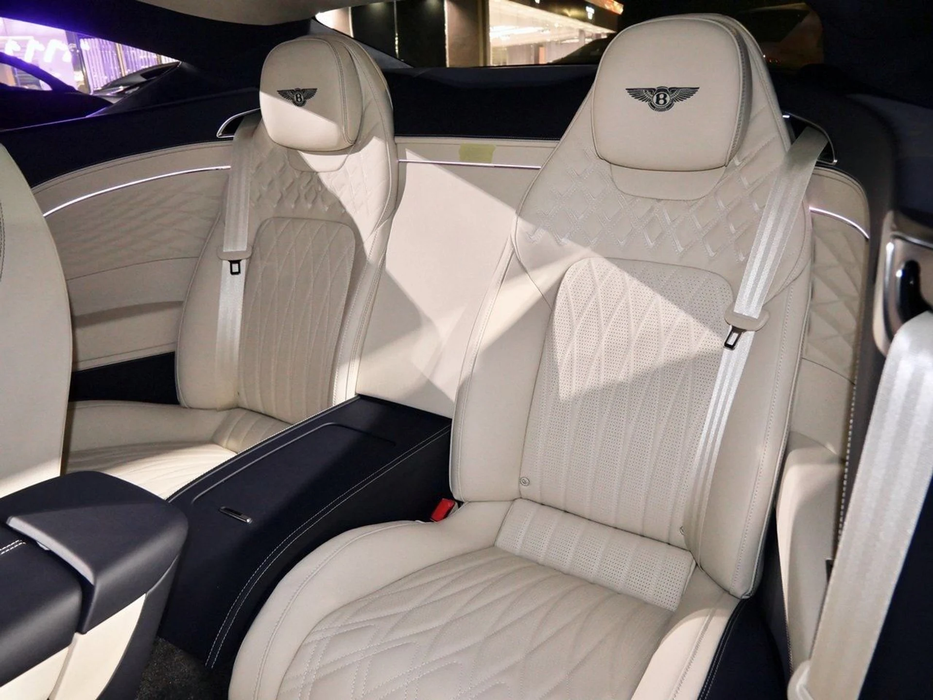 mph017_2756576752_01d7ec1661068aa208b49db6aa428bd0x_3044d4b275