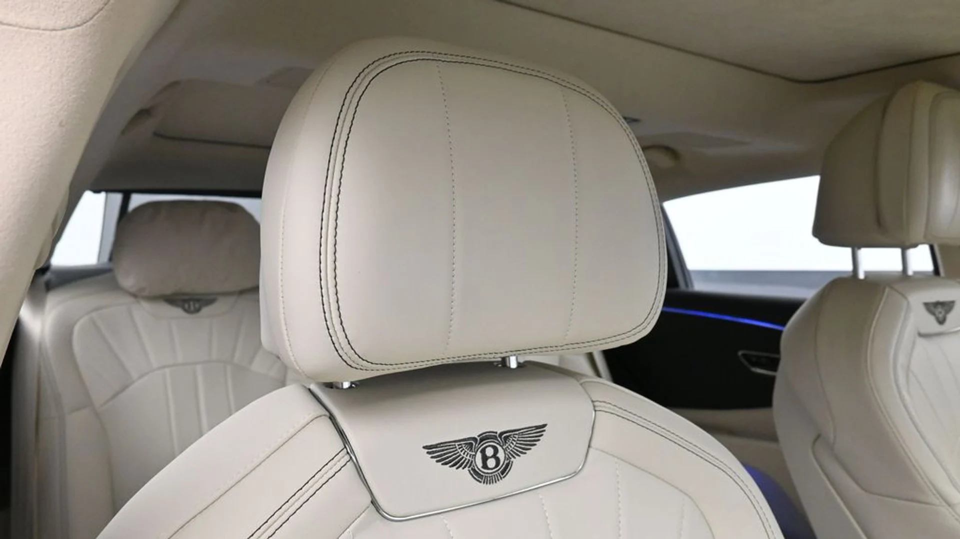 mph017_2762731711_5e5fd2ffa4edf4f39cffa2b622d5cb0cx_51c0f06ce1