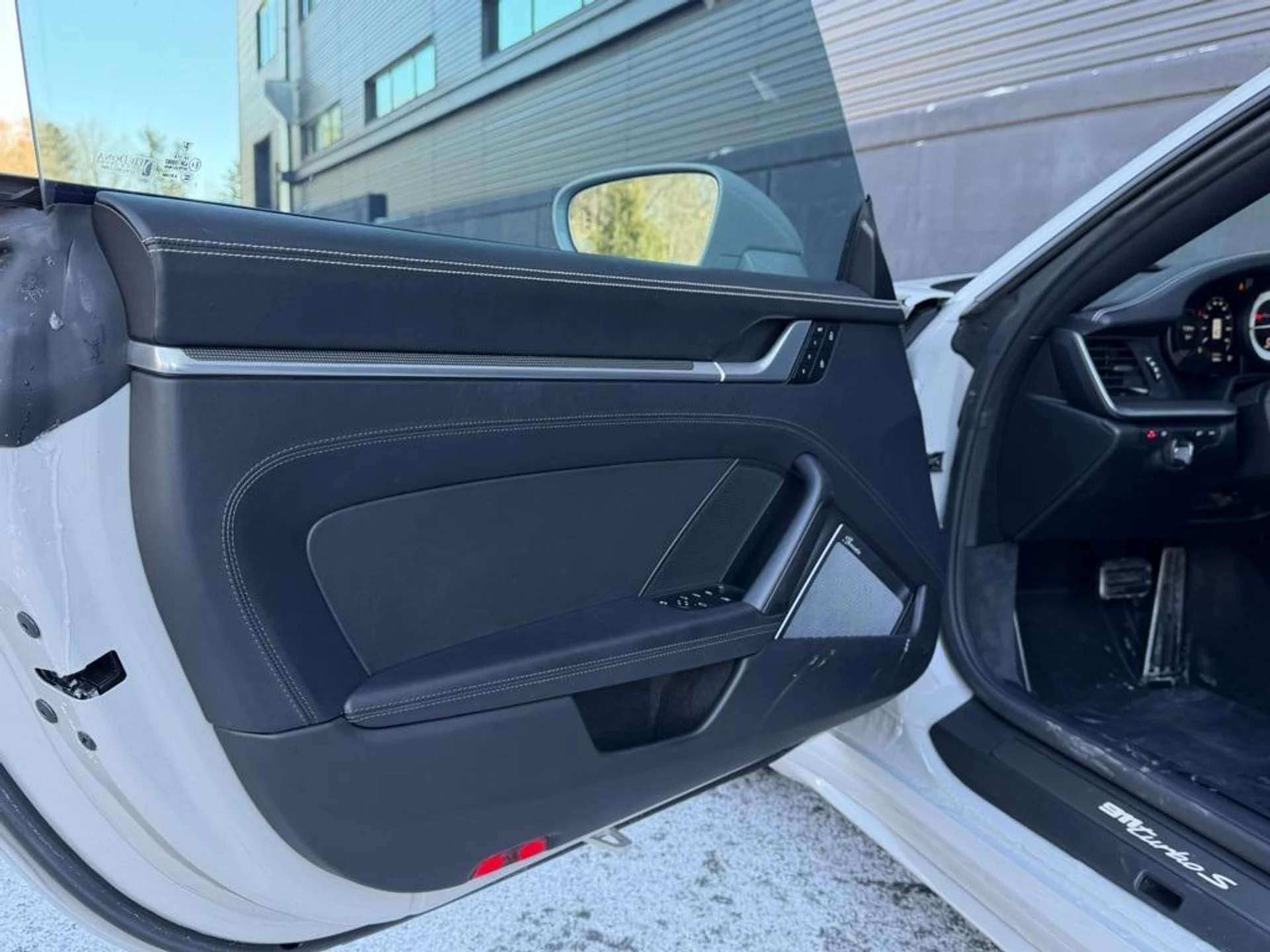 mph017_276549348_Q0dz_X_Oxq_Yf_M4w2j_Mbl5_CX_5r_Ju_Wg_831dd37f09