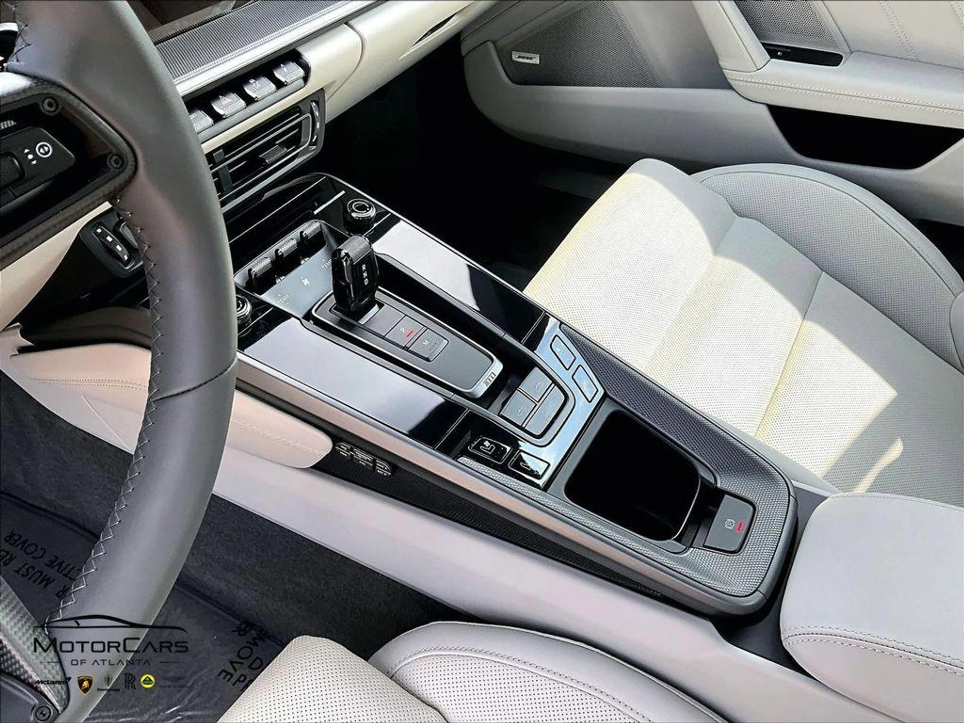 mph017_2771005097_nkc_Omcwq9s8uk_L_w9_Fyelo_BKC_Ek_f5d9d1697b