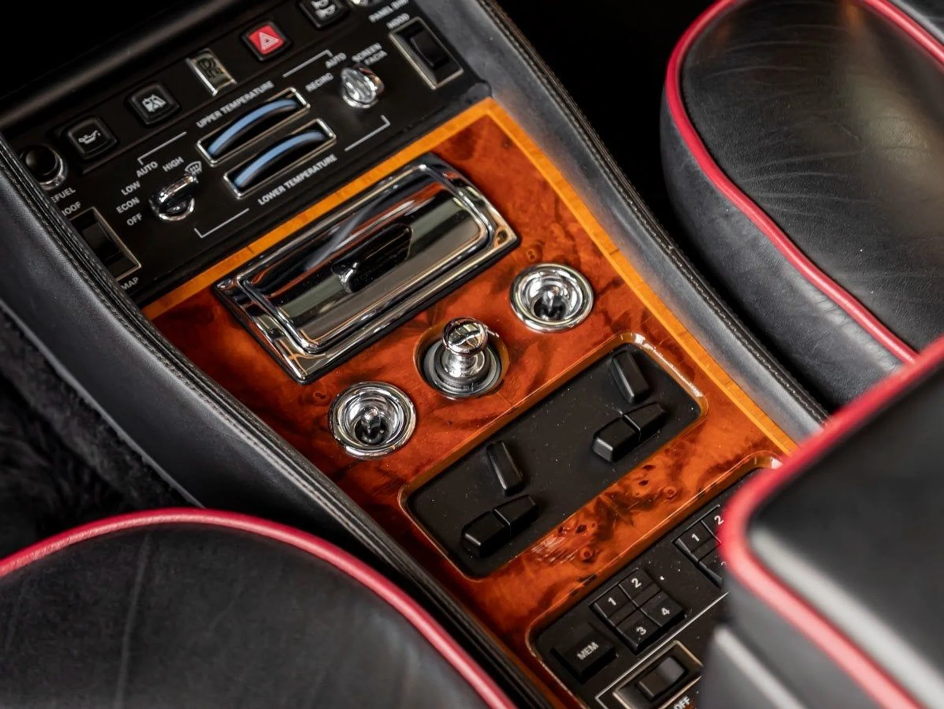 mph017_2775734855_18_6a2a157c82