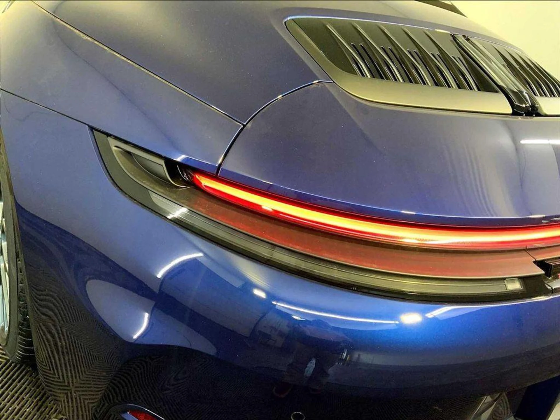 mph017_2782299156_r_U_X_Gug_JW_3j_BM_5_KX_Kahh9v_S_Evf_A_fbe7c59a5d